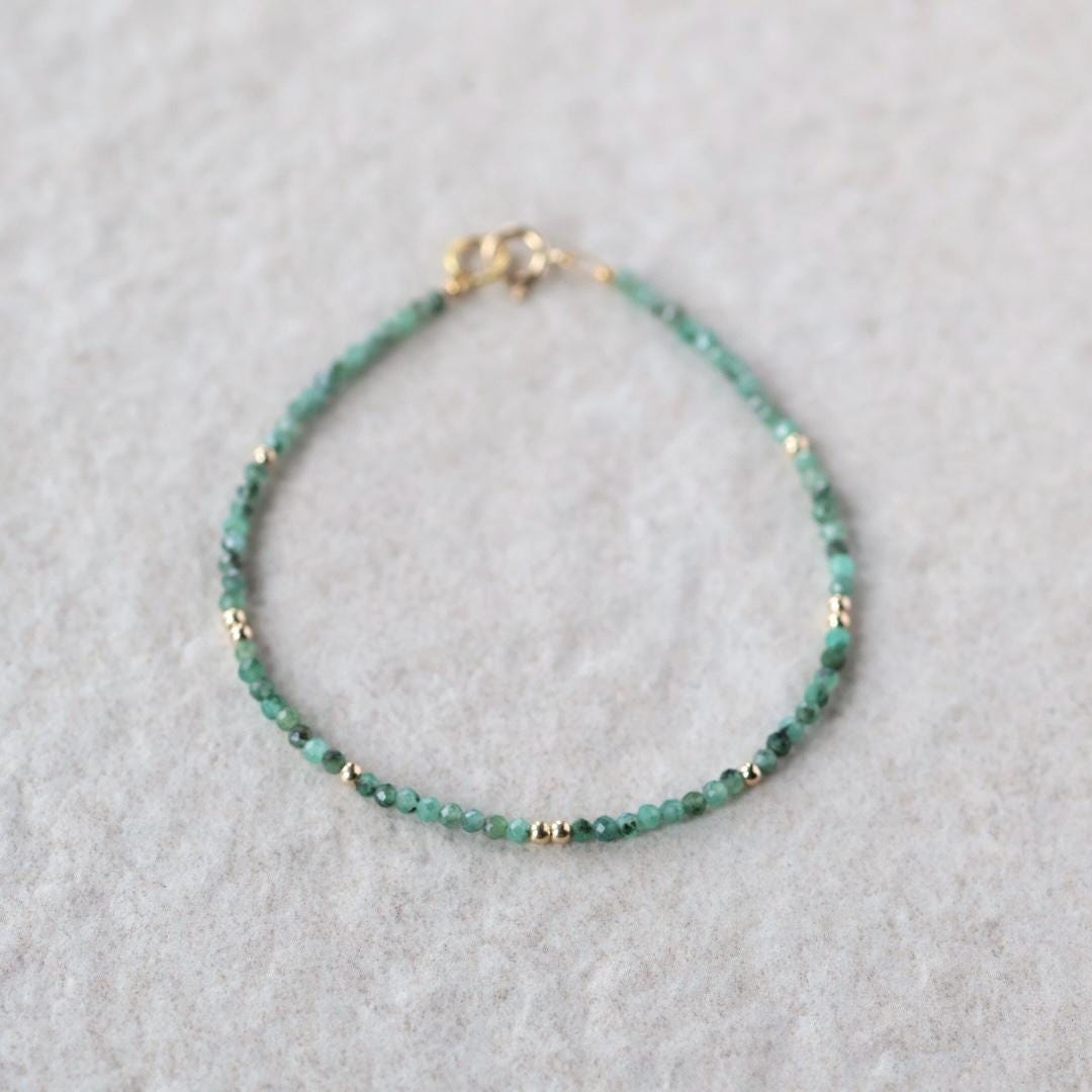 TinyNatural Emerald Beaded Bracelet