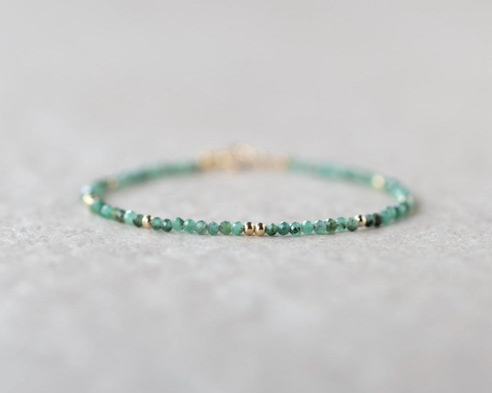 TinyNatural Emerald Beaded Bracelet