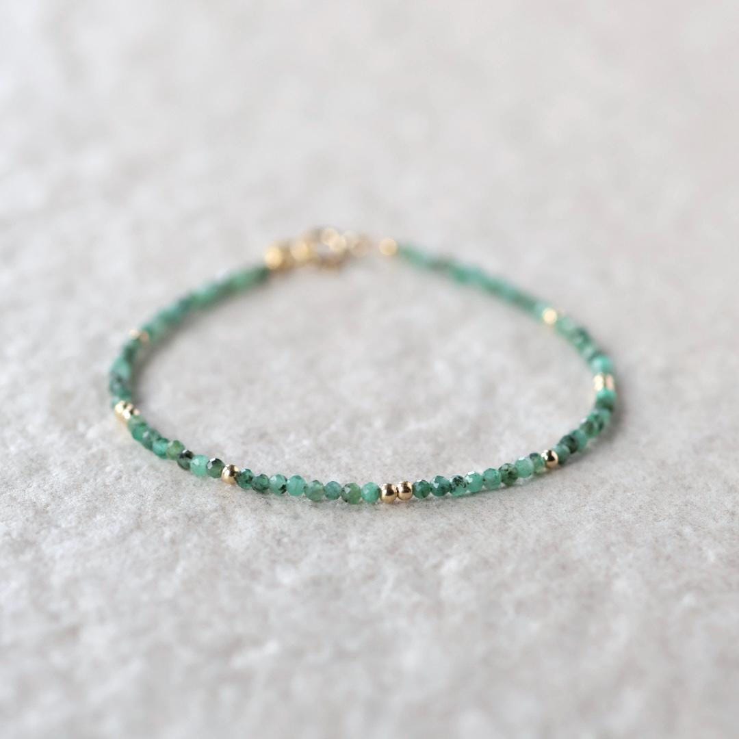 TinyNatural Emerald Beaded Bracelet