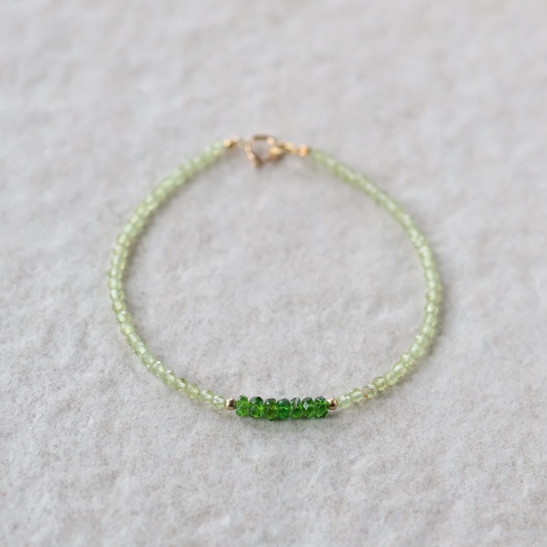 Tiny Peridot Bracelet Dainty Chrome Diopside Gemstone Beaded Bracelet Green Crystal Minimalist Jewelry August Birthstone Birthday Gift Mom