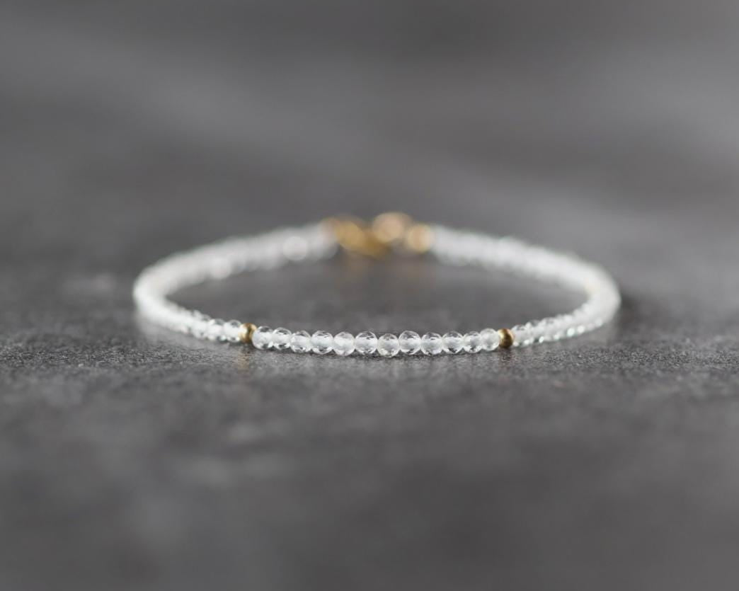 Tiny Rock Quartz Bracelet Dainty Clear Quartz Gemstone Beaded Bracelet Sparkly Crystal Jewelry Minimalist April Birthstone Birthday Gift
