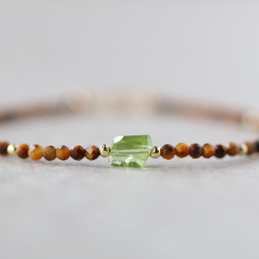 Tiny Tiger Eye Bracelet Dainty Gemstone Beaded Jewelry Tiger's eye Stacking Trendy Bracelet Peridot Minimalist Jewelry Birthday Gift Mom
