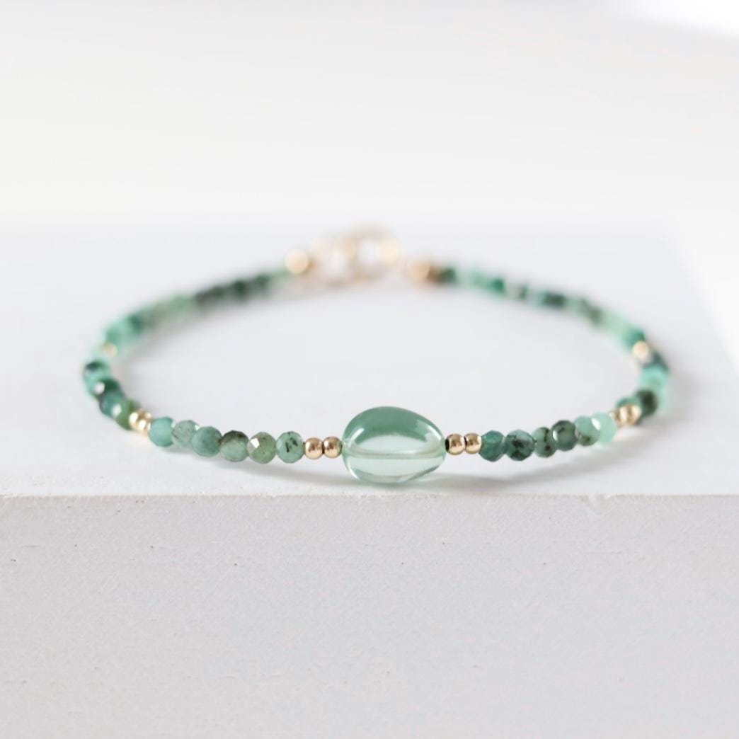 Emerald Bracelet Dainty Gemstone Beaded Jewelry Green Crystal Bracelet Minimalist May Birthstone Birthday Gift 20th Anniversary Wife Gift