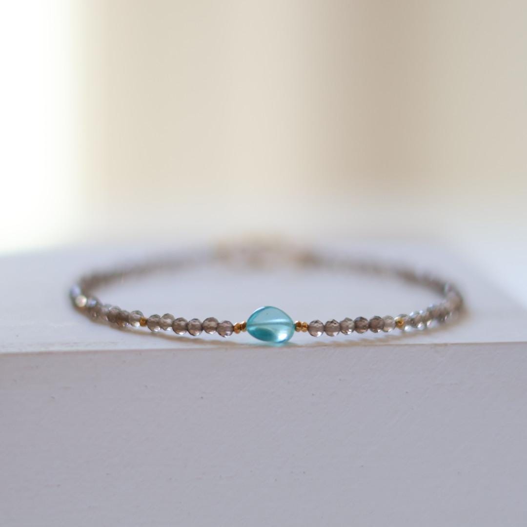 Tiny Smoky Quartz Bracelet Apatite Dainty Gemstone Beaded Bracelet Healing Crystal Minimalist Jewelry Everyday Gift for Women Bridesmaids