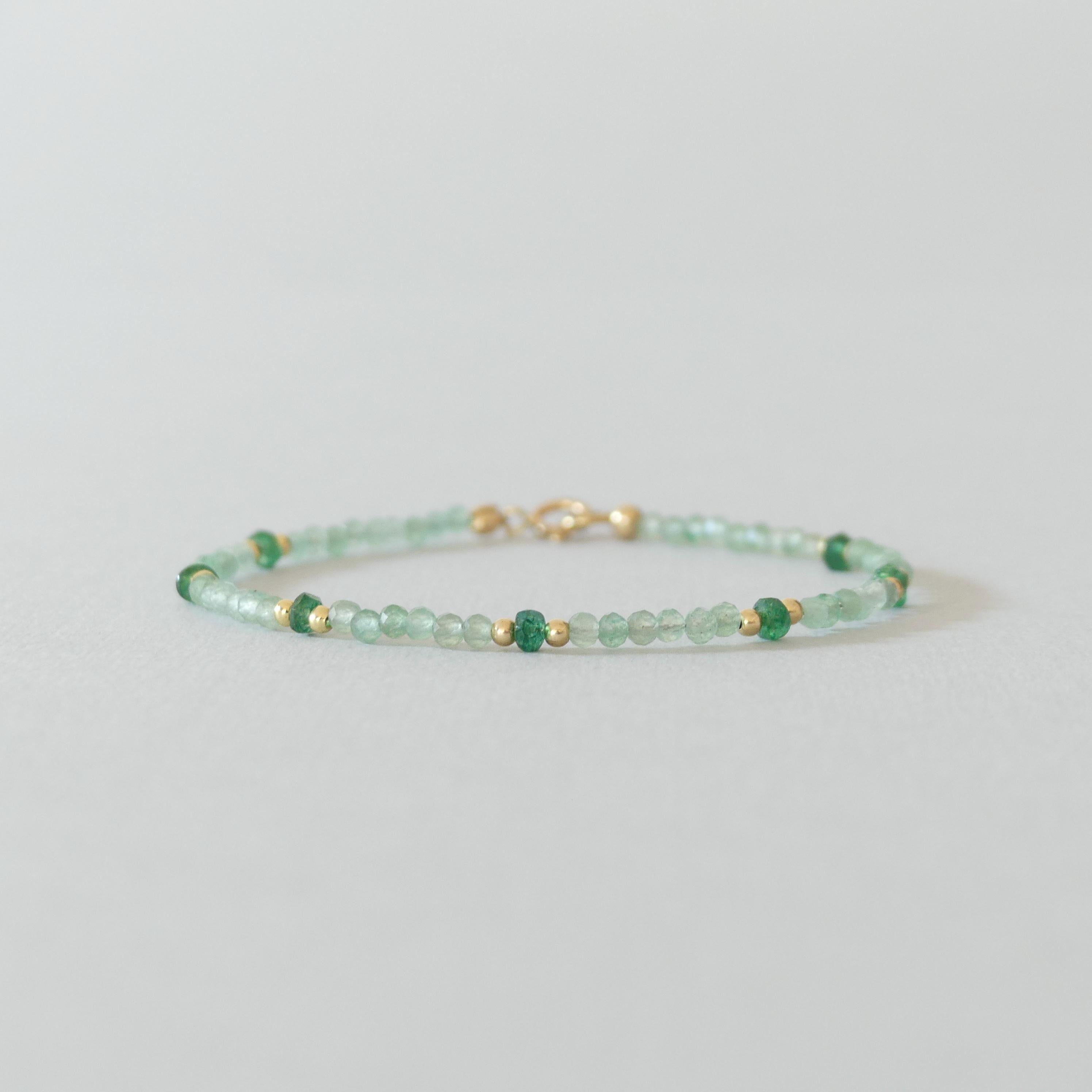 Tiny Green Aventurine Bracelet Dainty Gemstone Beaded Bracelet Everyday Jewelry Everyday Minimalist Crystal Birthday Gift Mom Wife Daughter