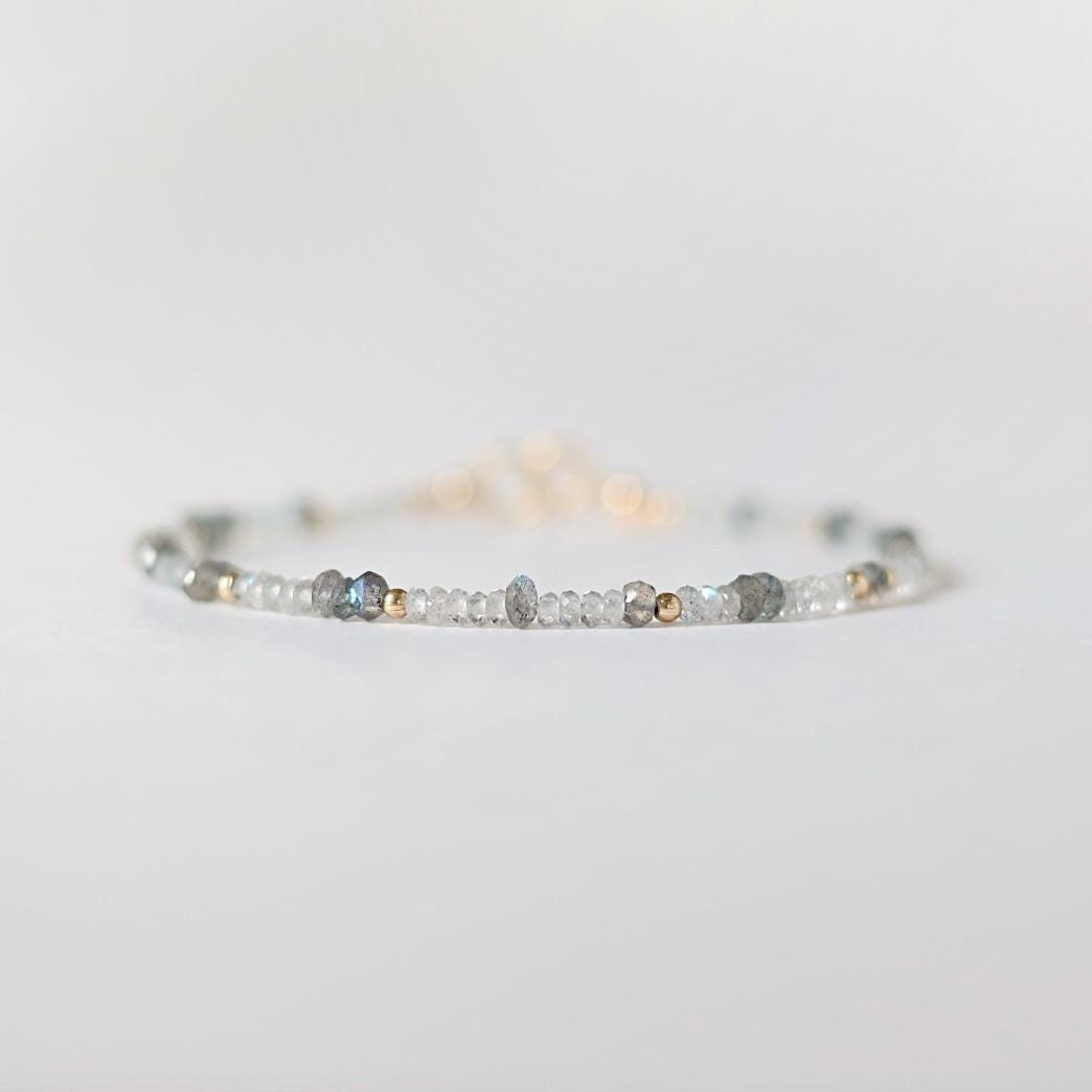 Dainty Labradorite Bracelet Gold Filled Gemstone Beaded Jewelry Minimalist Empath Protection Bracelet Healing Crystal Gift for Mom Wife