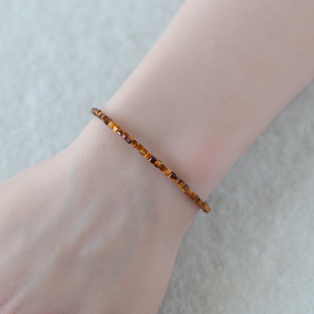 Tiny Tiger Eye Bracelet Dainty Gemstone Beaded Bracelet Healing Crystal Jewelry Minimalist Protection Mom Birthday Gift Wife Daughter Niece