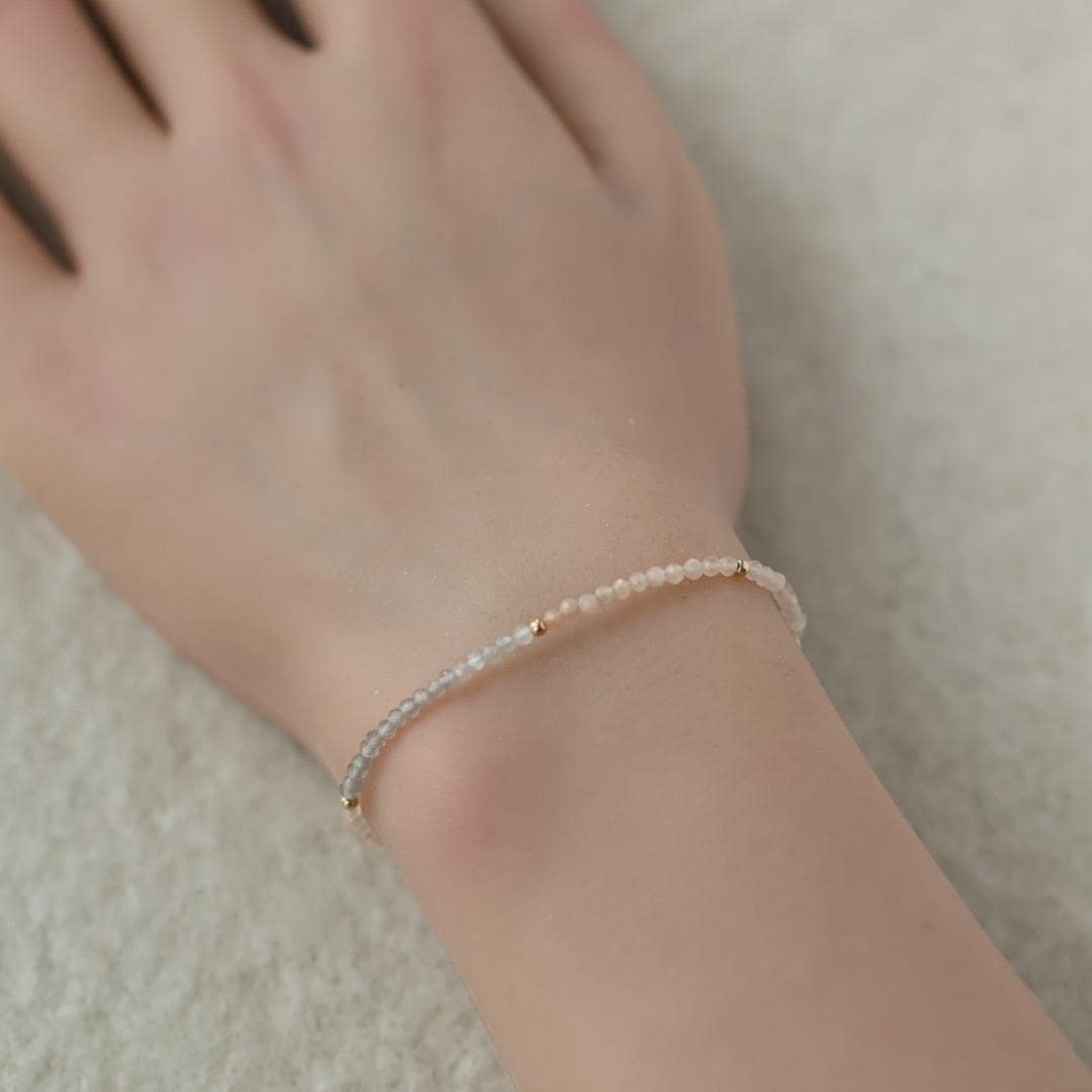 Tiny Ombré Moonstone Bracelet Dainty Colorful Moonstone Gemstone Beaded Jewelry Minimalist June Birthstone Birthday Gift Women Mom Wife