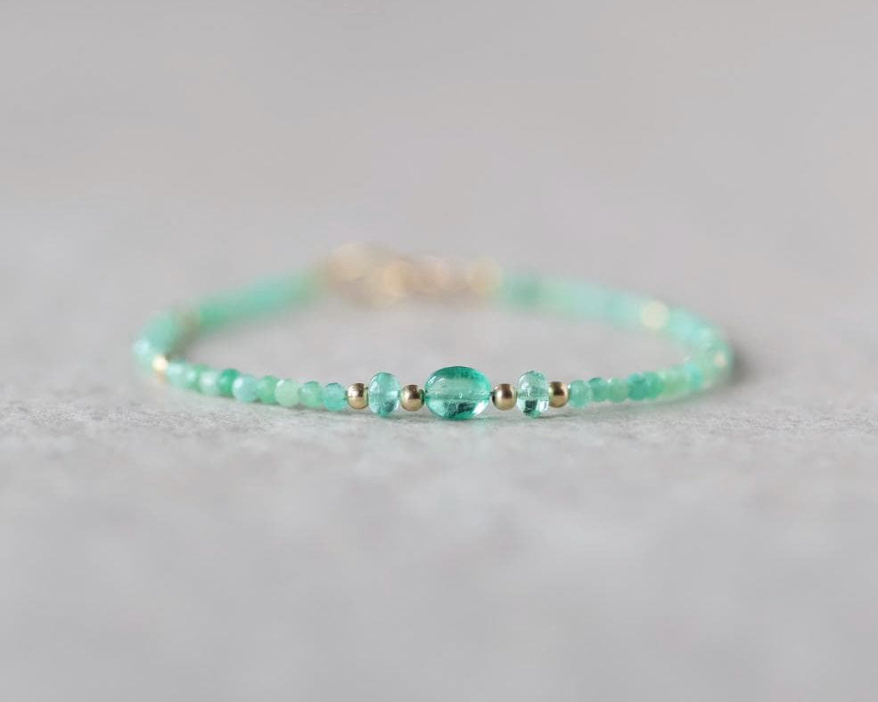 Tiny Colombian Emerald Bracelet Dainty Gemstone Beaded Jewelry Green Crystal Bracelet Minimalist May Birthstone Birthday Gift for Women