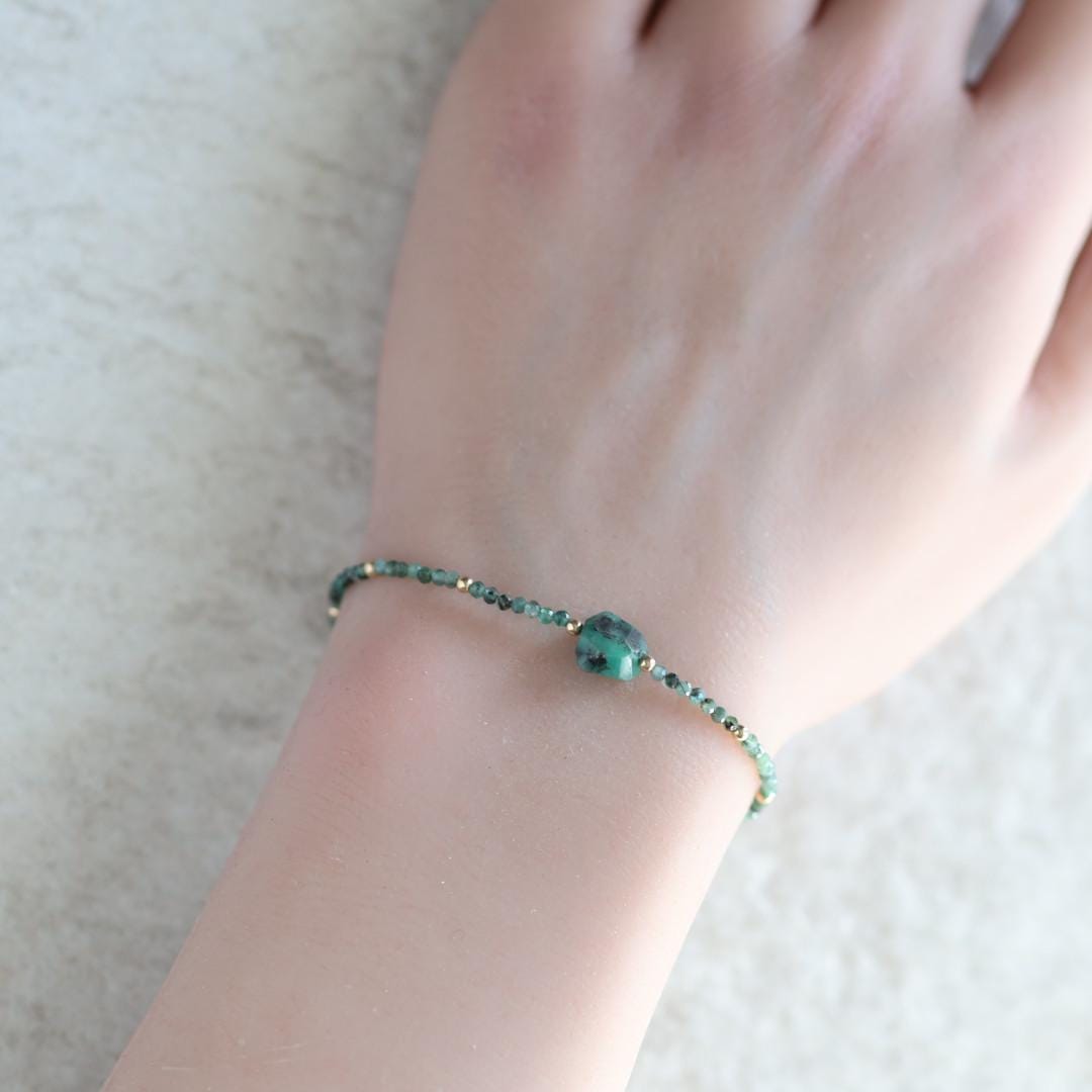 Tiny Emerald Bracelet Dainty Gemstone Beaded Jewelry Green Crystal Bracelet Minimalist May Birthstone Birthday Gift 20th Anniversary Wife
