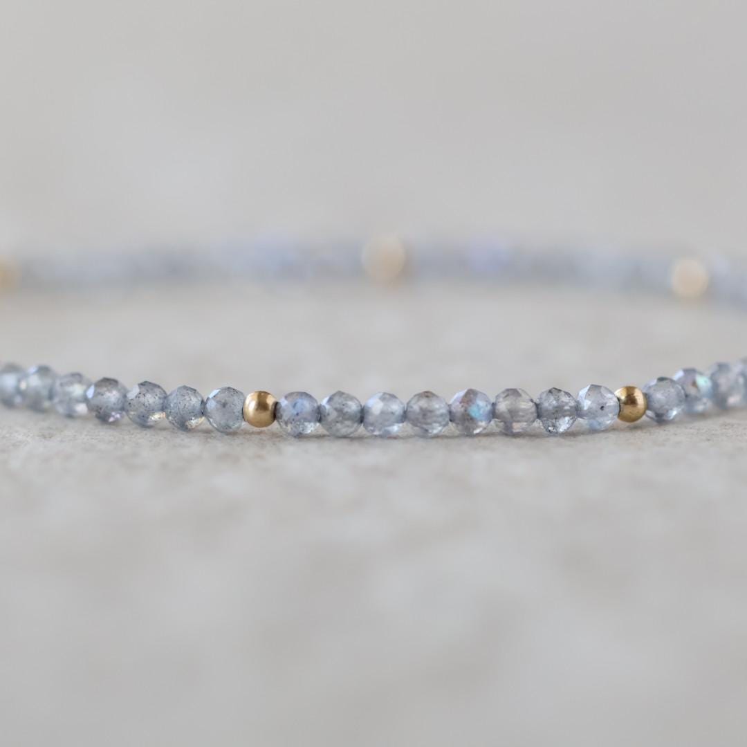Tiny Labradorite Bracelet Dainty Gemstone Beaded Bracelet Gray Crystal Blue Flash Healing Bracelet Protection Birthday Gift Daughter Niece