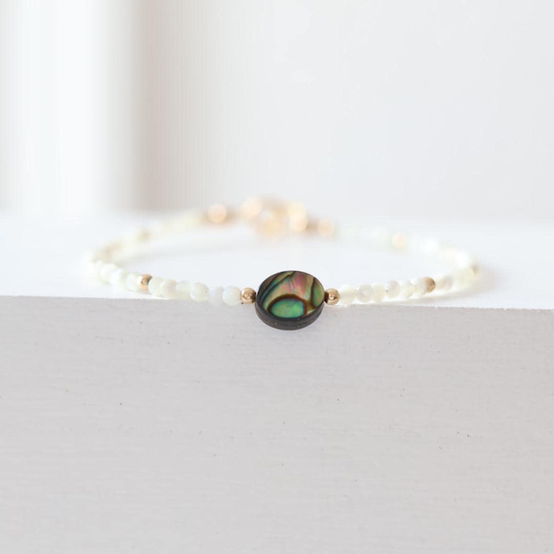 Tiny Mother of Pearl Bracelet Shell Dainty Gold Filled Beaded Bracelet Minimalist Jewelry June Birthstone Birthday Gift for Bridemaid