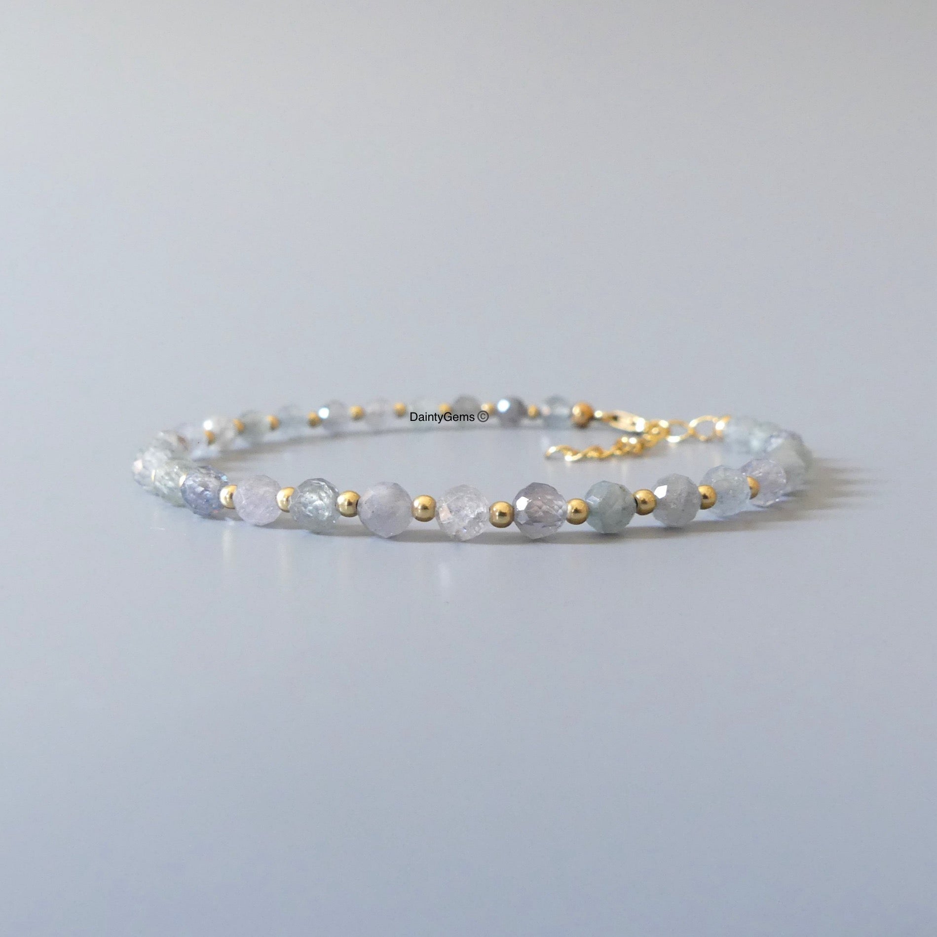 Montana sapphire delicate bracelet