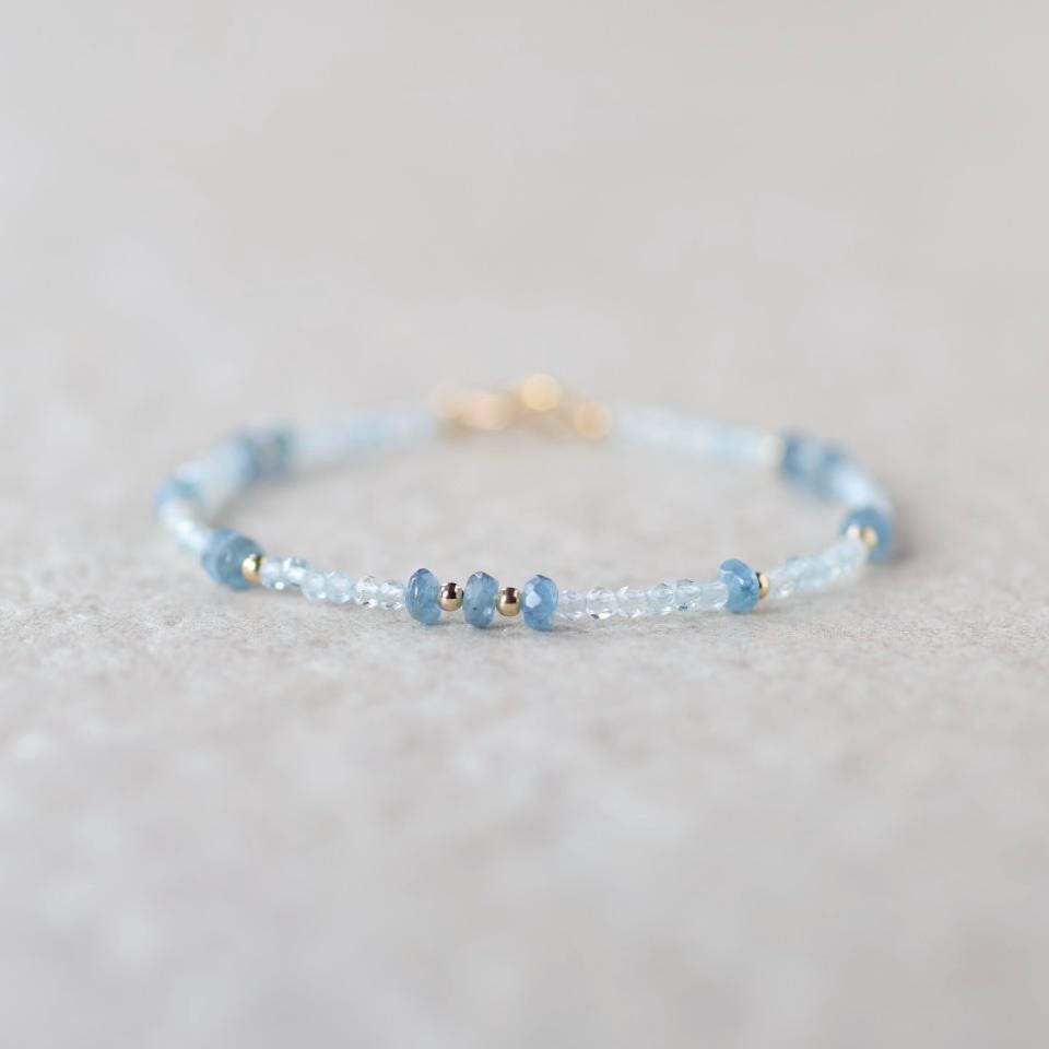 Tiny Aquamarine Bracelet Dainty Gemstone Beaded Bracelet Blue Crystal Minimalist Jewelry March Birthstone Birthday Gift for Daughter Teen
