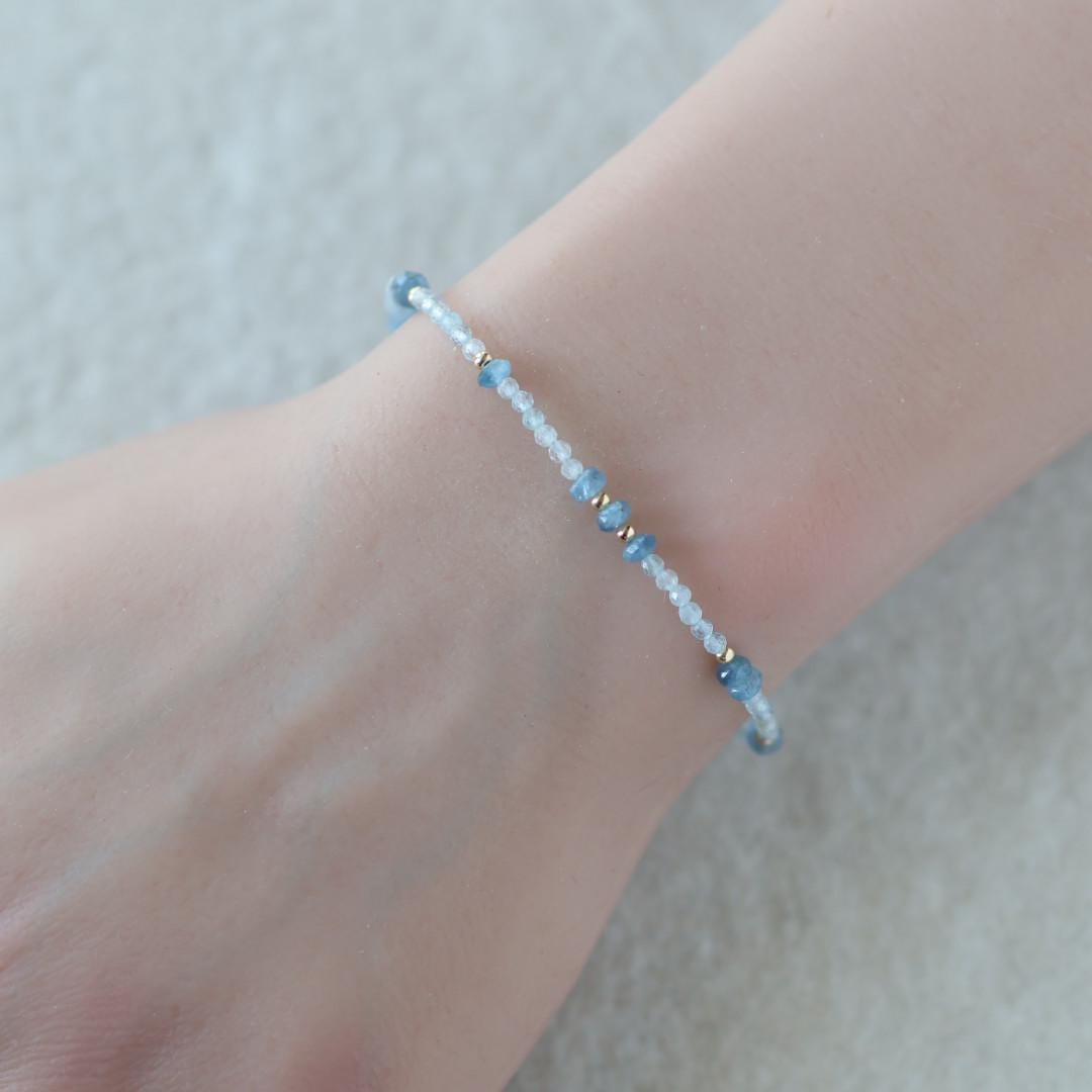 Tiny Aquamarine Bracelet Dainty Gemstone Beaded Bracelet Blue Crystal Minimalist Jewelry March Birthstone Birthday Gift for Daughter Teen