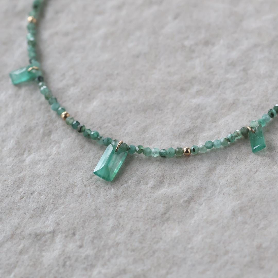 Dainty Emerald Beaded Necklace
