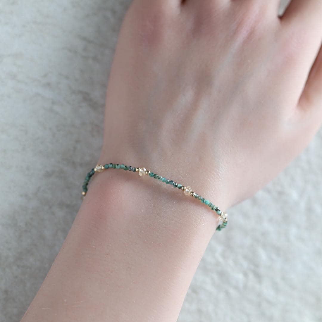 Tiny Emerald Bracelet Dainty Gemstone Beaded Bracelet May Birthstone Jewelry Green Crystal Bracelet Minimalist Birthday Gift Wife Daughter