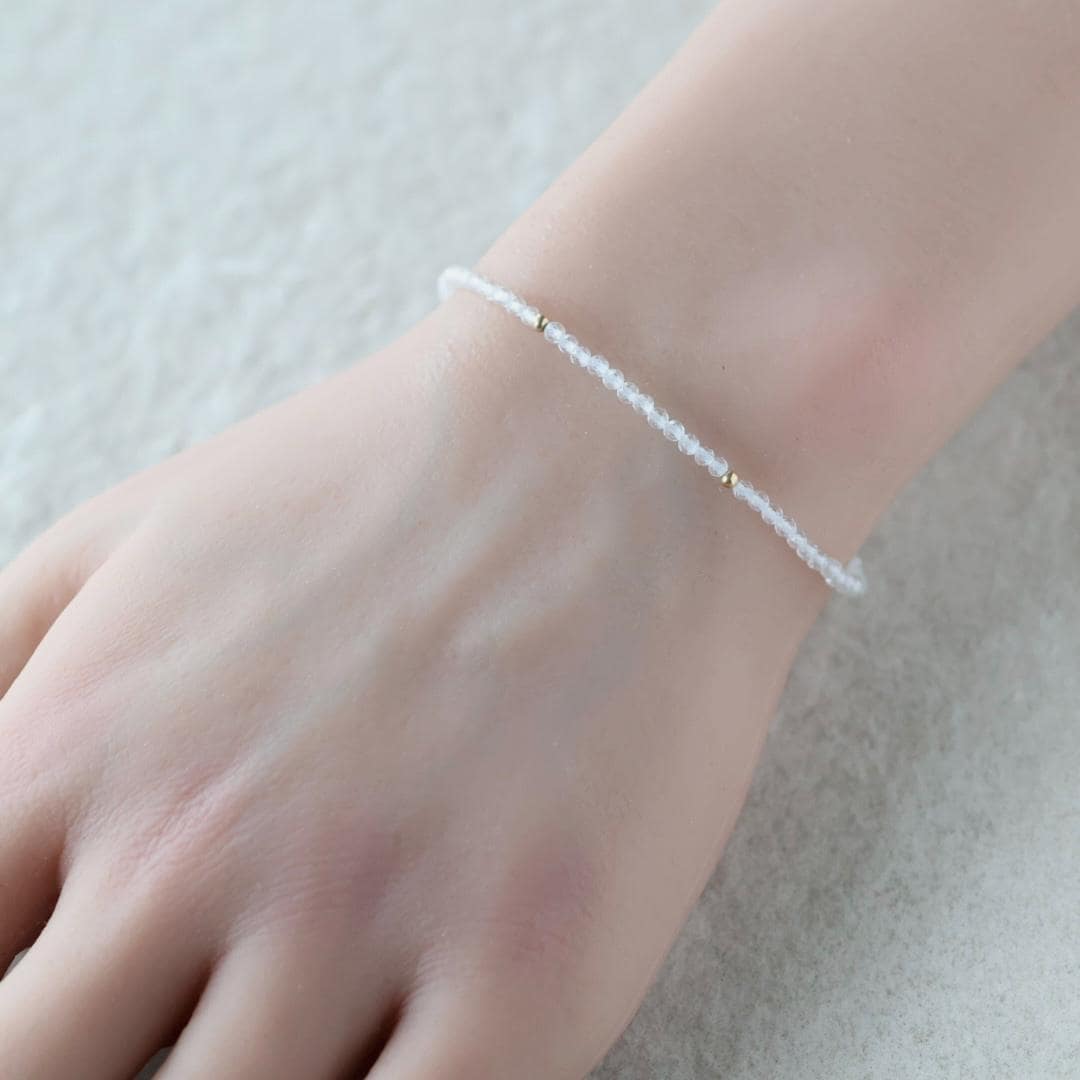 Tiny Rock Quartz Bracelet Dainty Clear Quartz Gemstone Beaded Bracelet Sparkly Crystal Jewelry Minimalist April Birthstone Birthday Gift