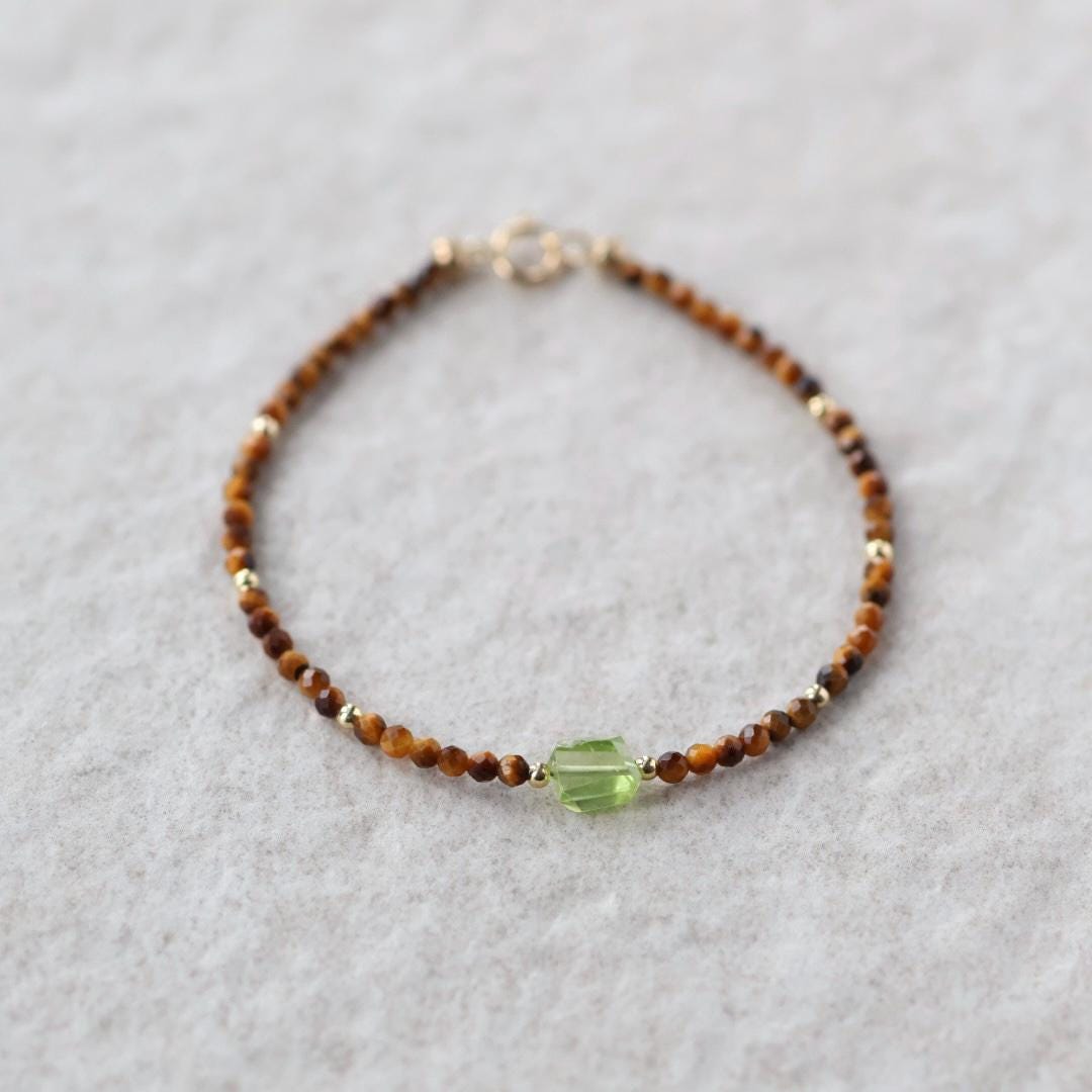 Tiny Tiger Eye Bracelet Dainty Gemstone Beaded Jewelry Tiger's eye Stacking Trendy Bracelet Peridot Minimalist Jewelry Birthday Gift Mom