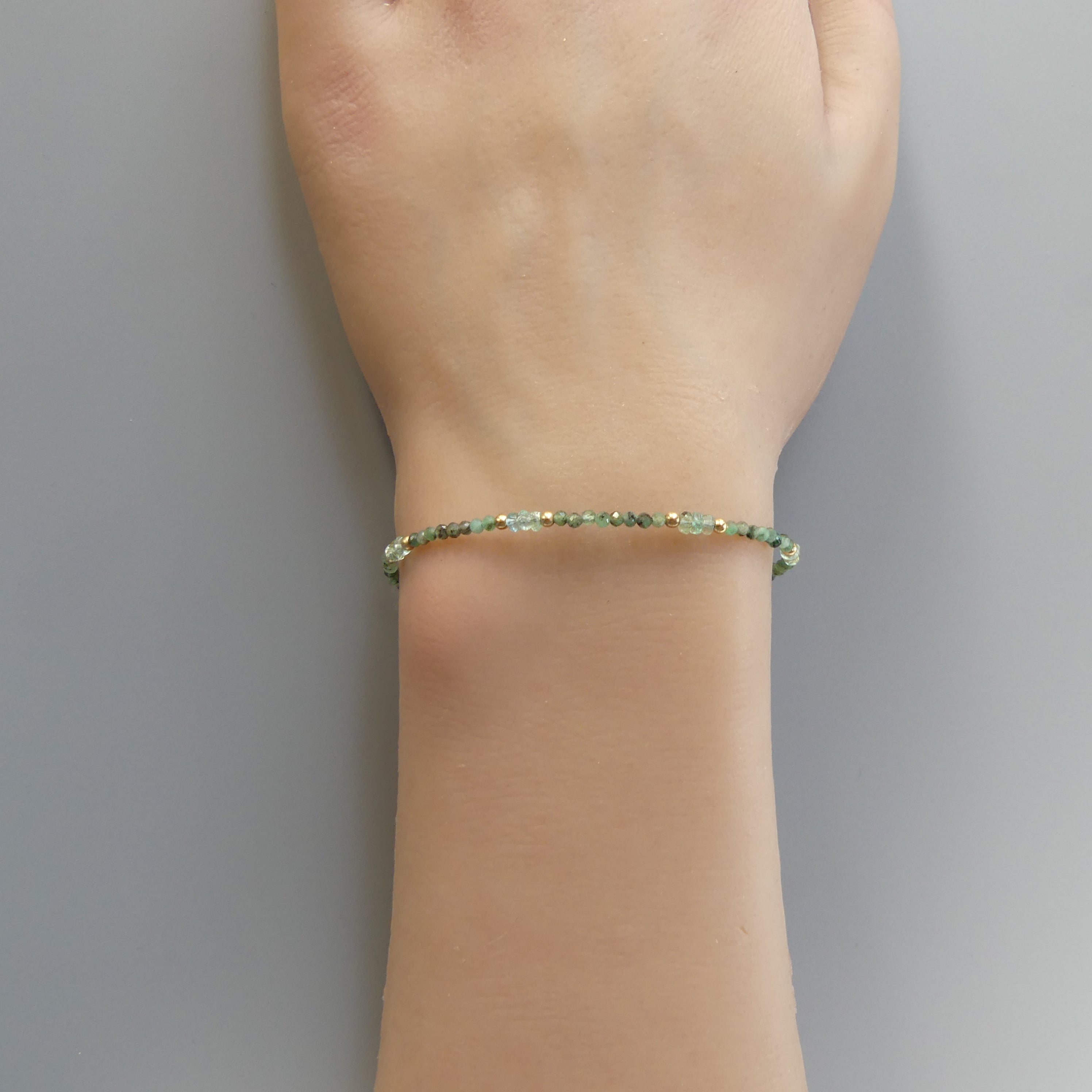 Dainty Emerald Bracelet Simple Zambian Emerald Beaded Green Crystal Jewelry Minimalist May Birthstone Gift 20th Anniversary Bridesmaid Gift