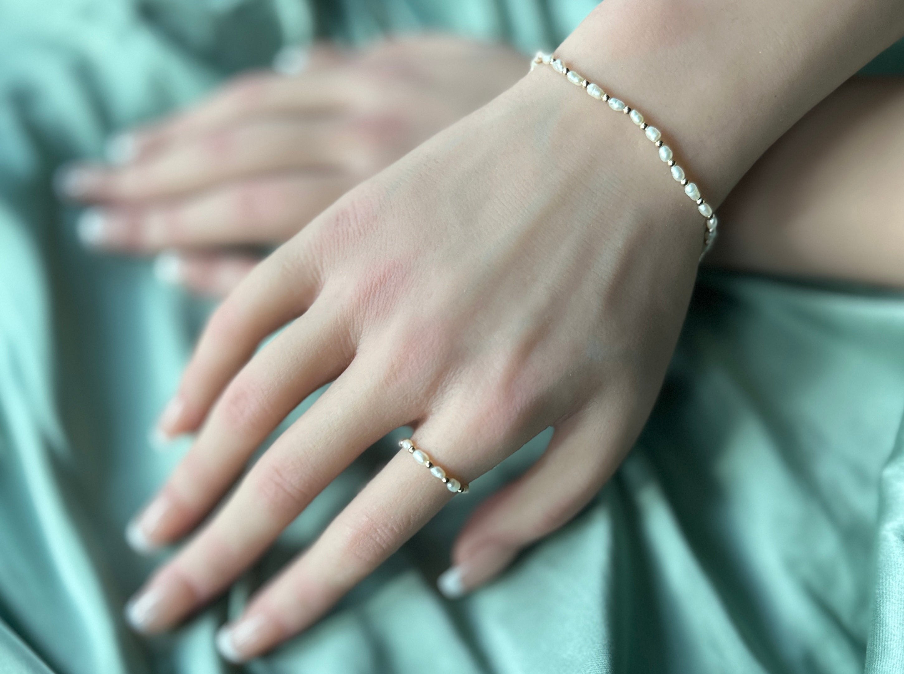 pearl stretch beaded ring