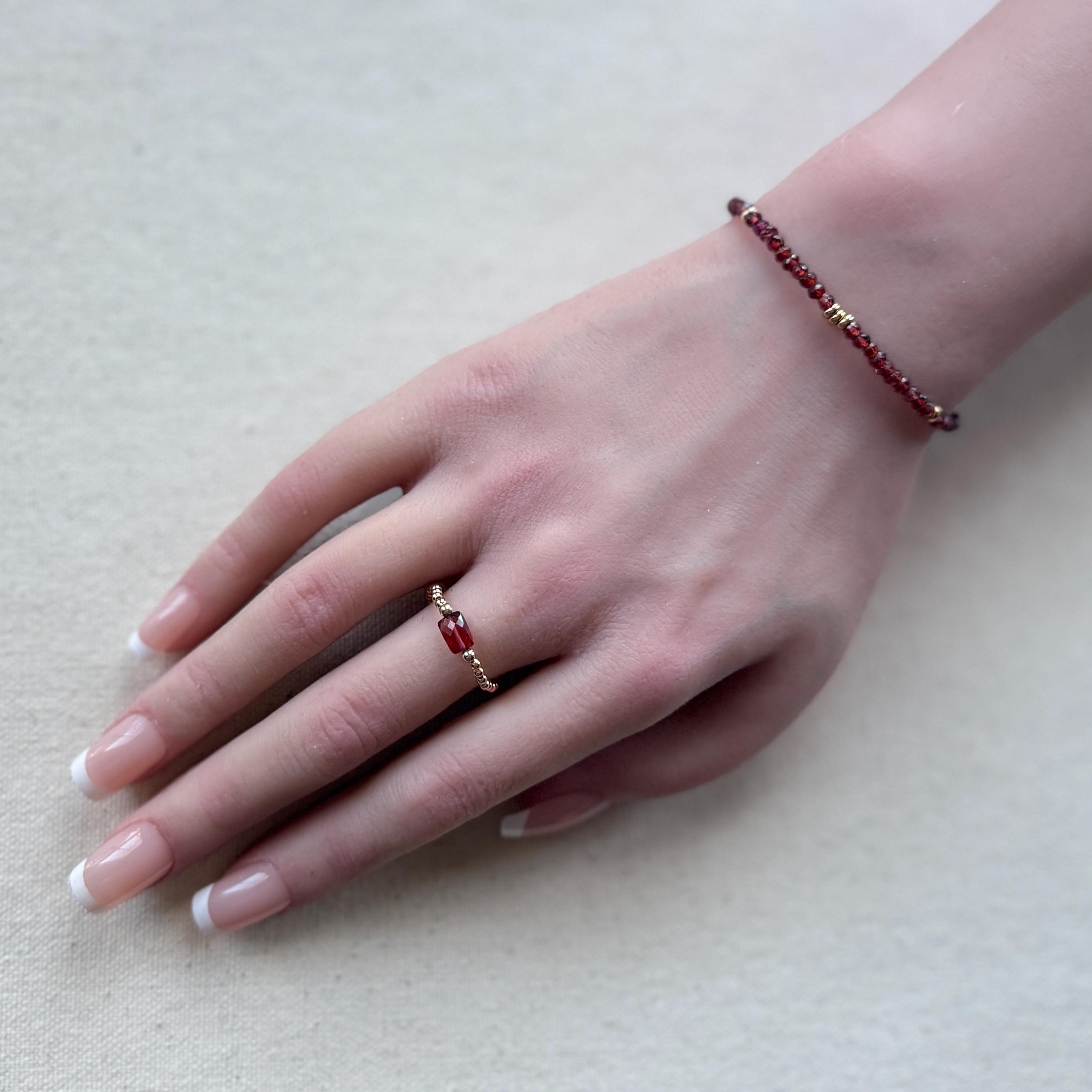 Tiny Garnet Stretch Ring Gold Filled Dainty Beaded Gemstone Elastic Silver Boho Ring Minimalist Anxiety January Birthstone Birthday Gift Mom