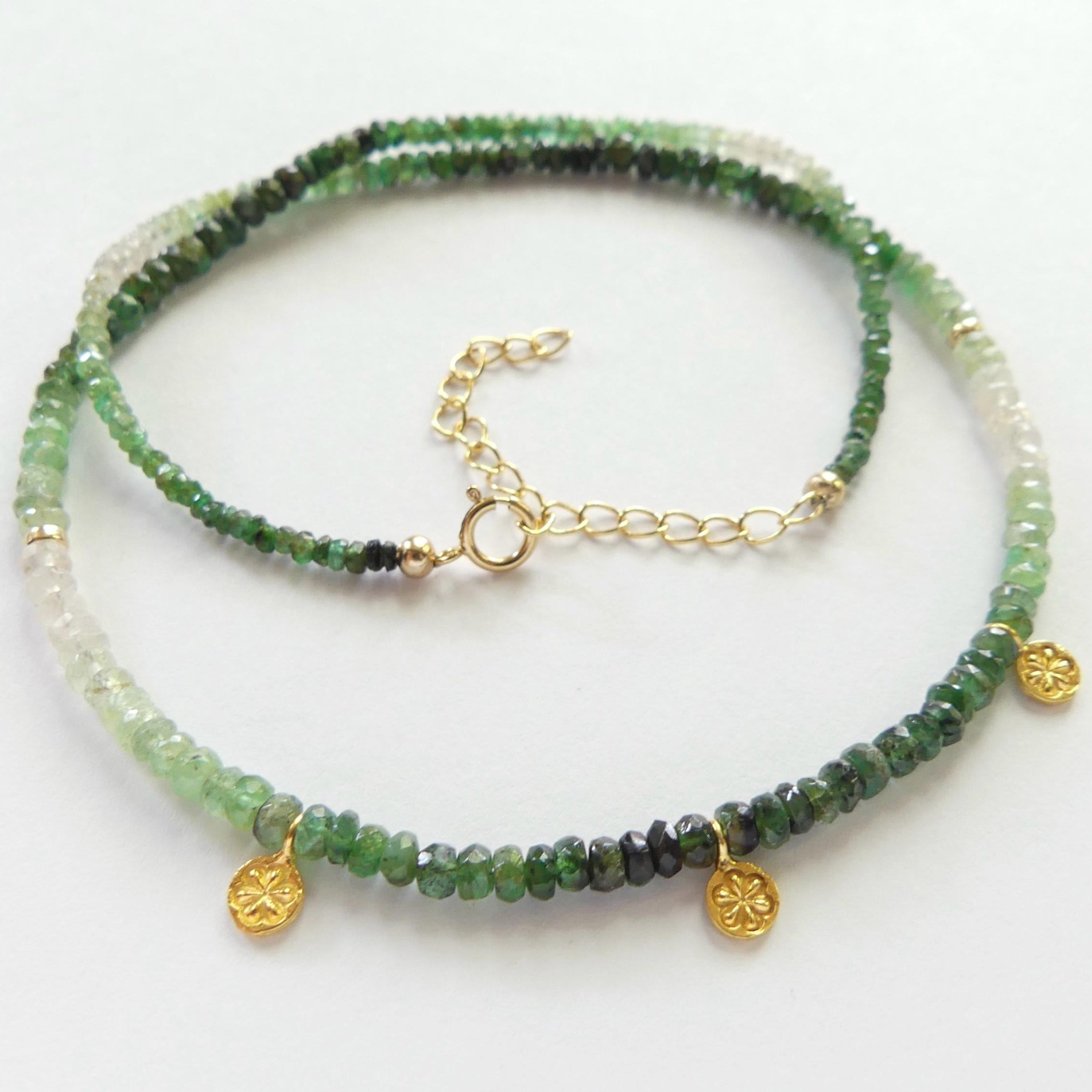 Tiny Ombre Emerald Necklace Dainty Beaded Gemstone Daisy Necklace Crystal Choker Minimalist May Birthstone Birthday Gift Bride Wife Mom