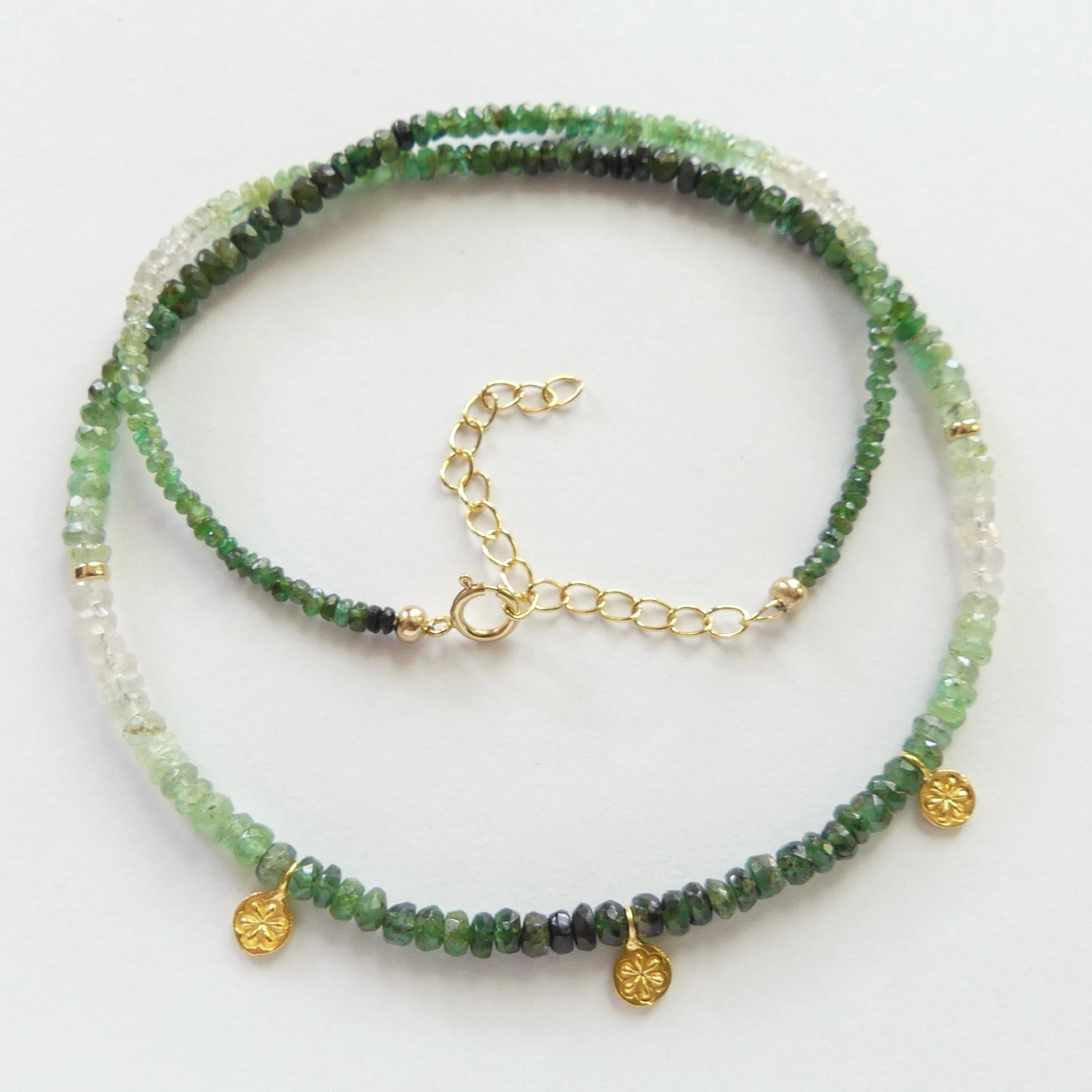 Tiny Ombre Emerald Necklace Dainty Beaded Gemstone Daisy Necklace Crystal Choker Minimalist May Birthstone Birthday Gift Bride Wife Mom