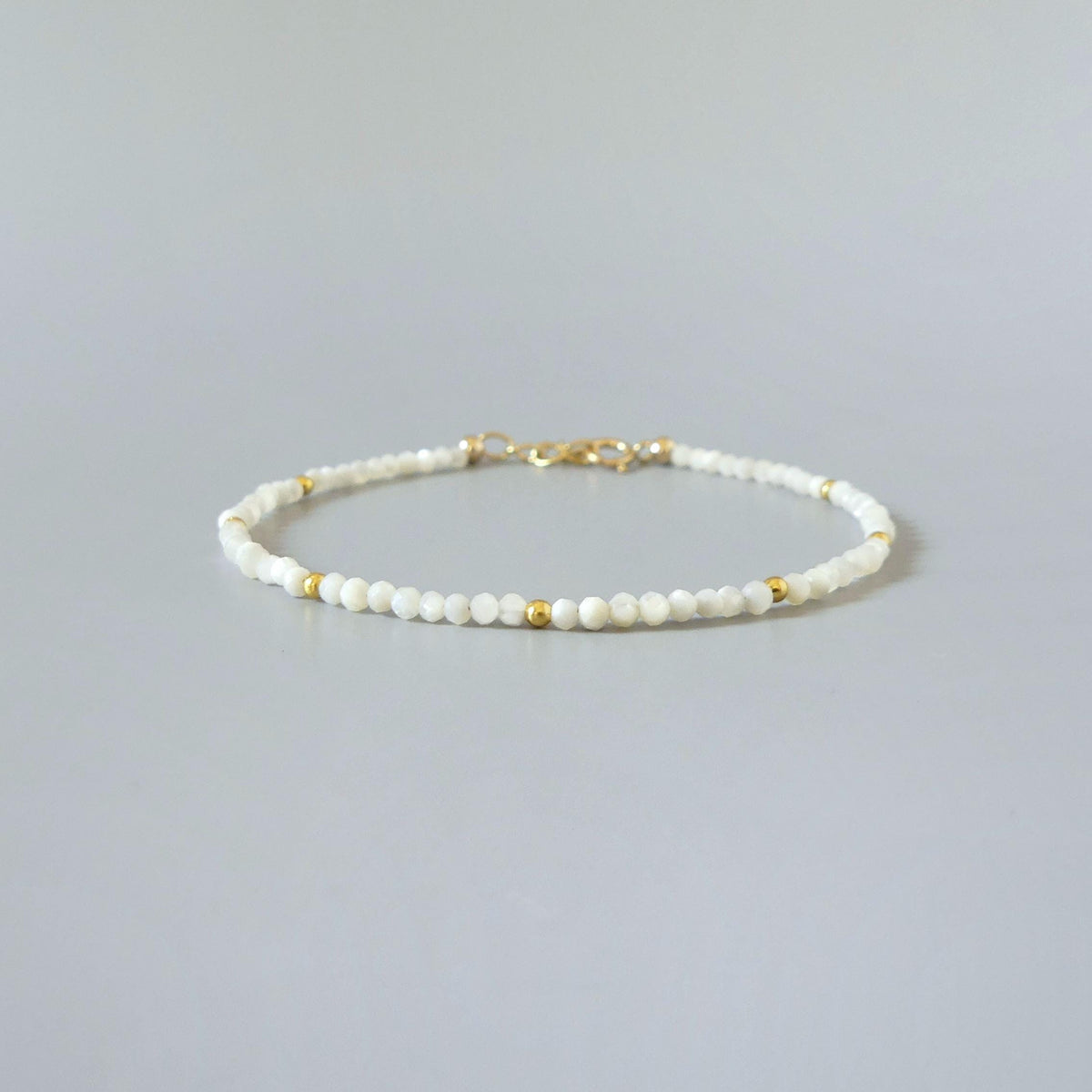 Tiny Mother of Pearl Bracelet Dainty Pearly White Small Bead Minimalist Jewelry Trendy June Birthstone Birthday Gift for Women Bridesmaids