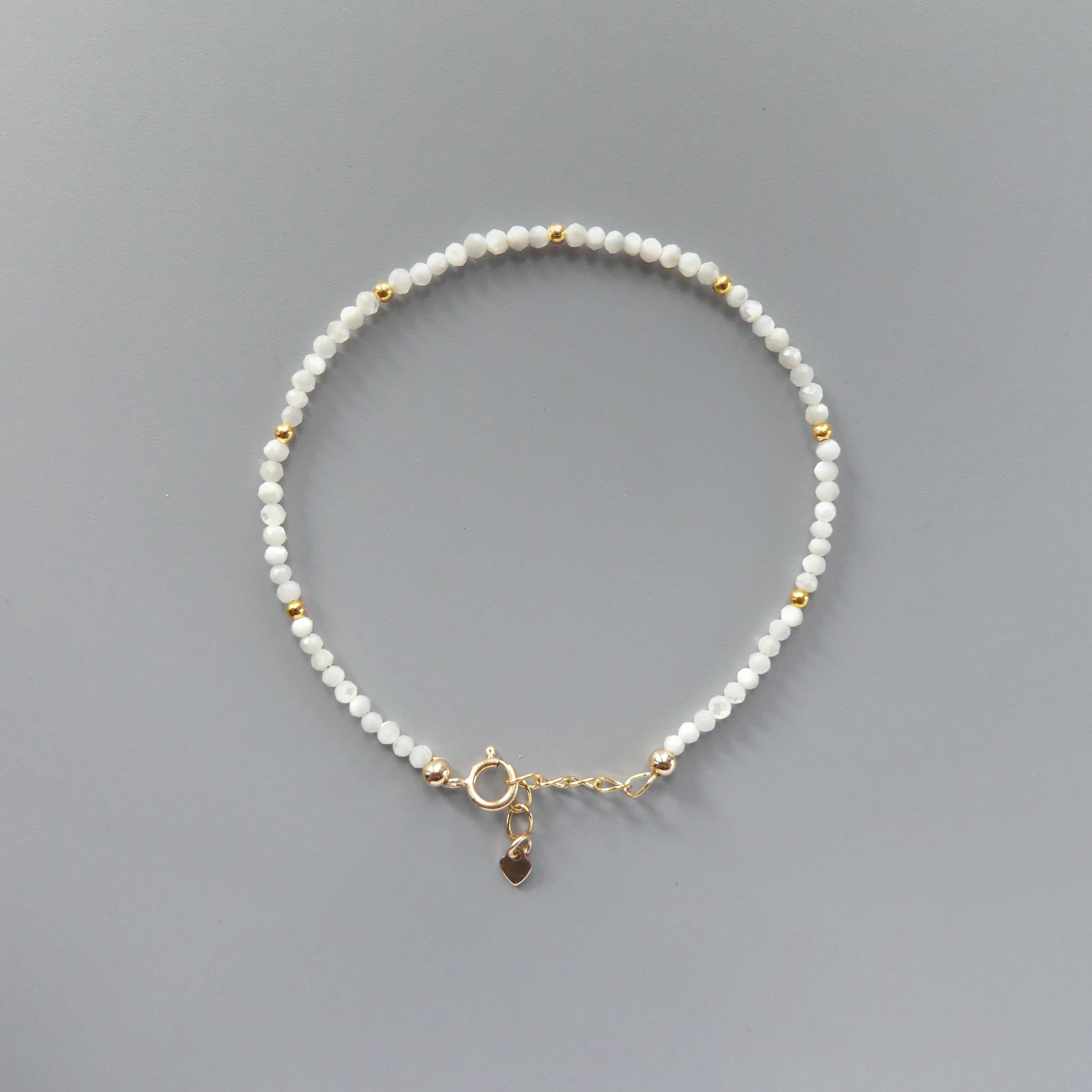 Tiny Mother of Pearl Bracelet Dainty Pearly White Small Bead Minimalist Jewelry Trendy June Birthstone Birthday Gift for Women Bridesmaids
