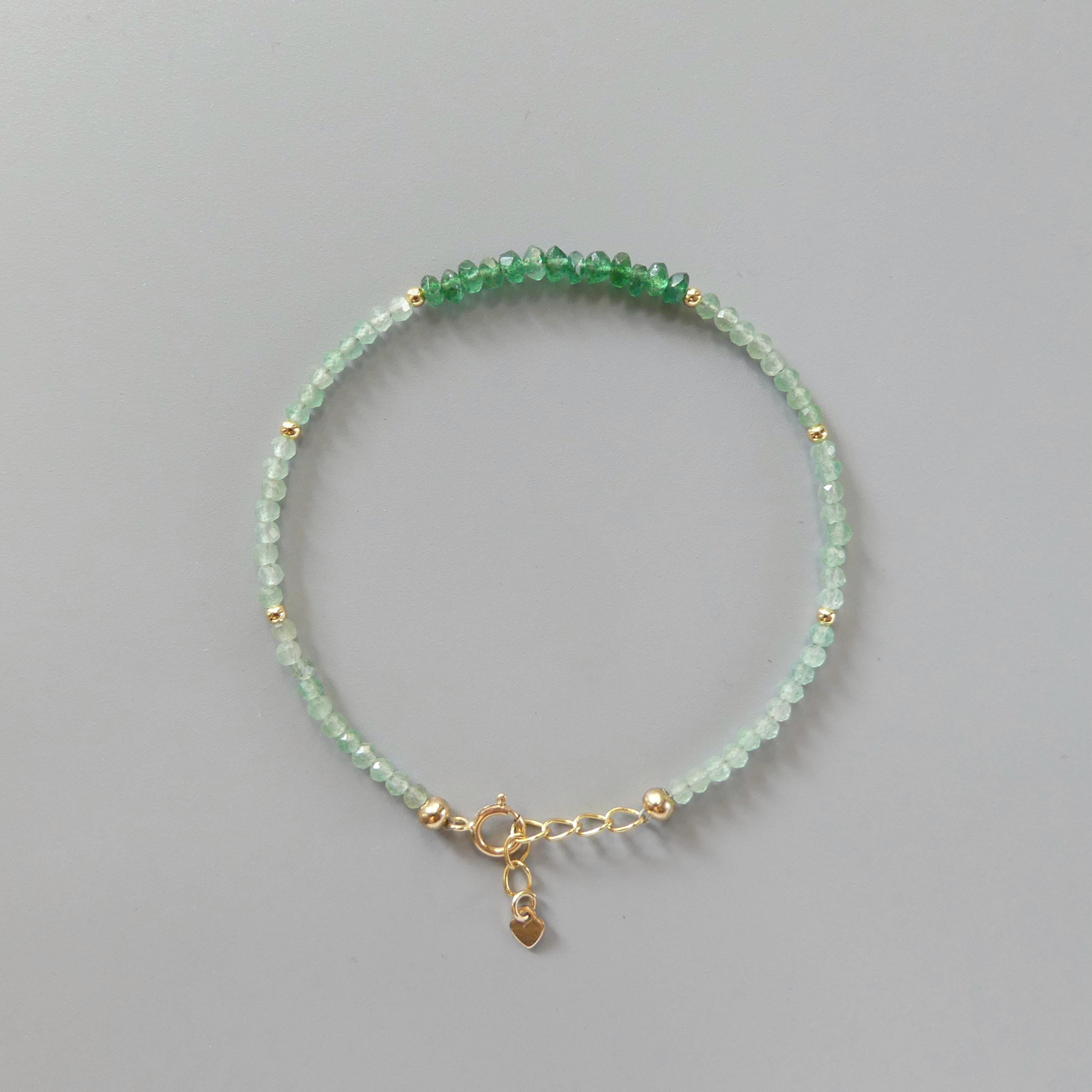 Tiny Green Aventurine Bracelet - Dainty Gemstone Beaded Jewelry