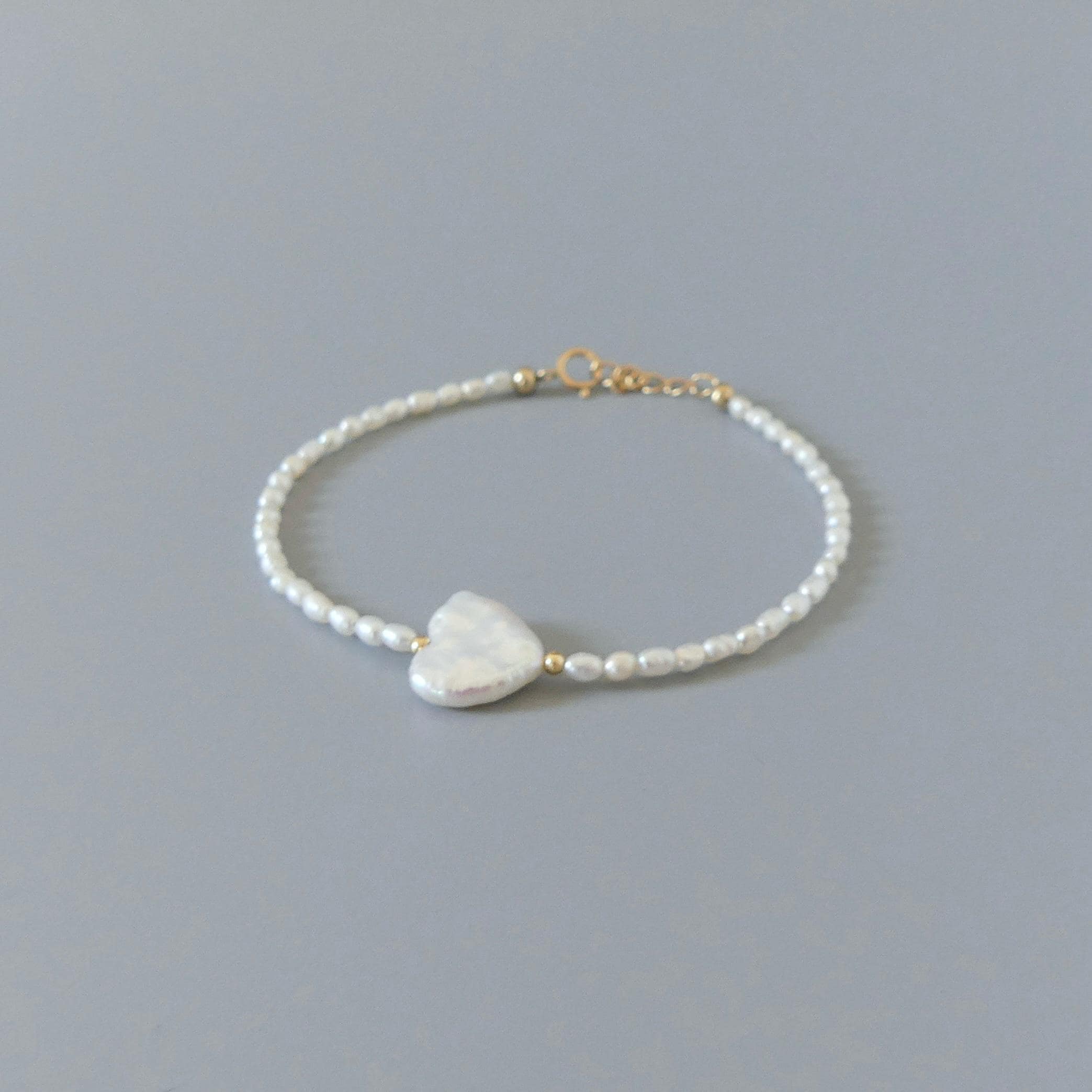 Natural Pearl Bracelet Dainty Rice Shape Small Pearl Beads Minimalist Bridal Jewelry June Birthstone Heart Pearl Bracelet Bridesmaid Gift