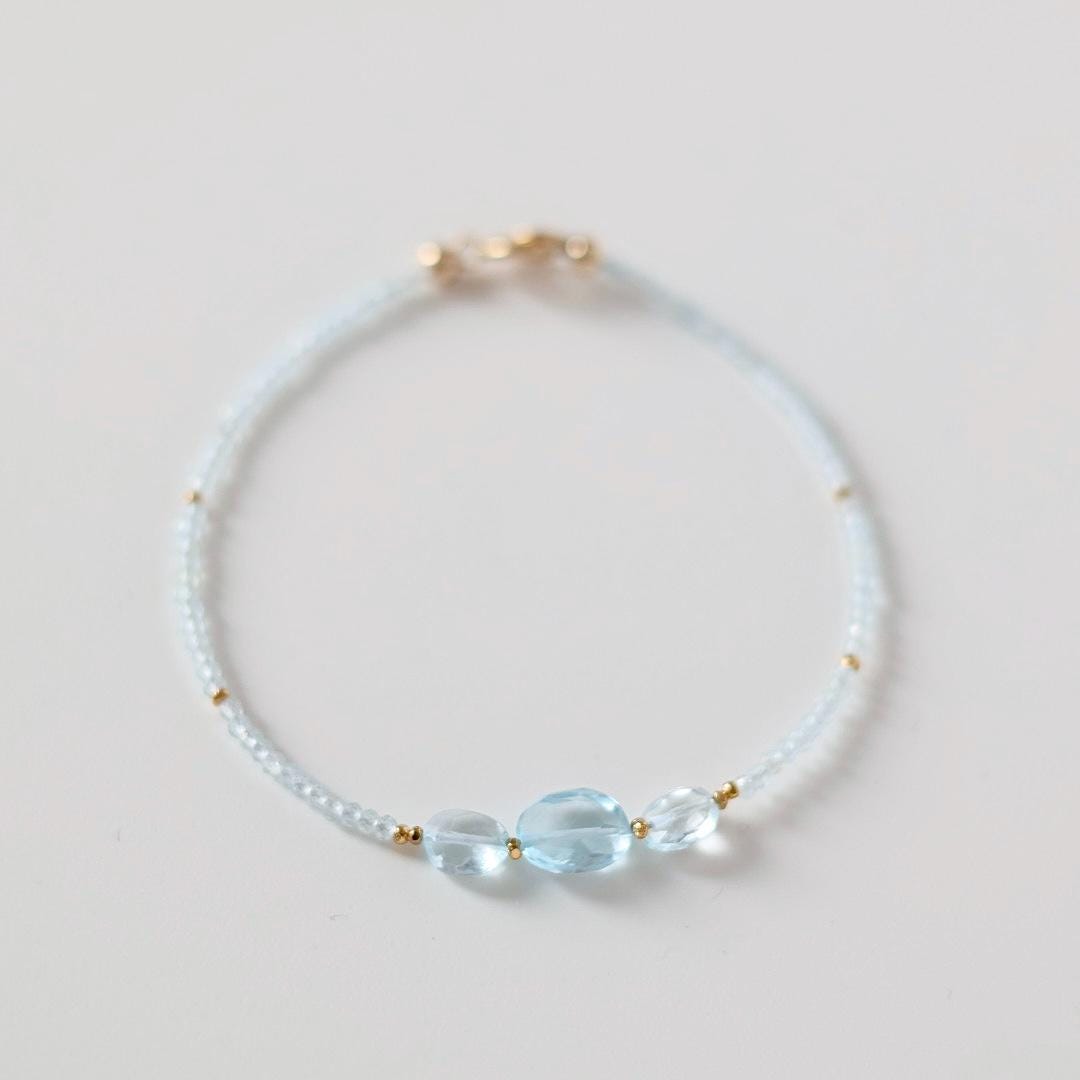 Dainty Sky Blue Topaz Bracelet Tiny Gemstone Beaded Jewelry Minimalist Gold Filled December Birthstone Gift Mom Wife Bridesmaid Gift Idea