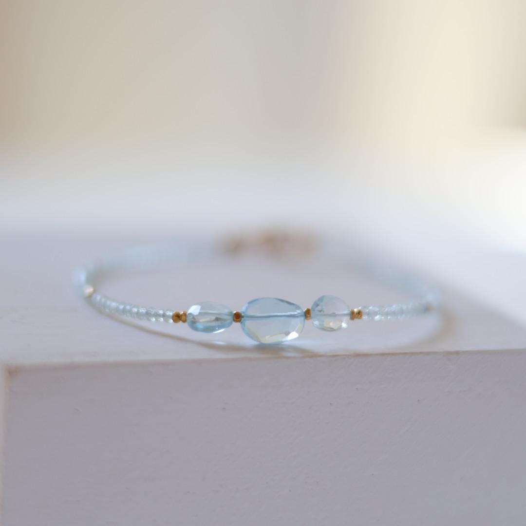 Dainty Sky Blue Topaz Bracelet Tiny Gemstone Beaded Jewelry Minimalist Gold Filled December Birthstone Gift Mom Wife Bridesmaid Gift Idea