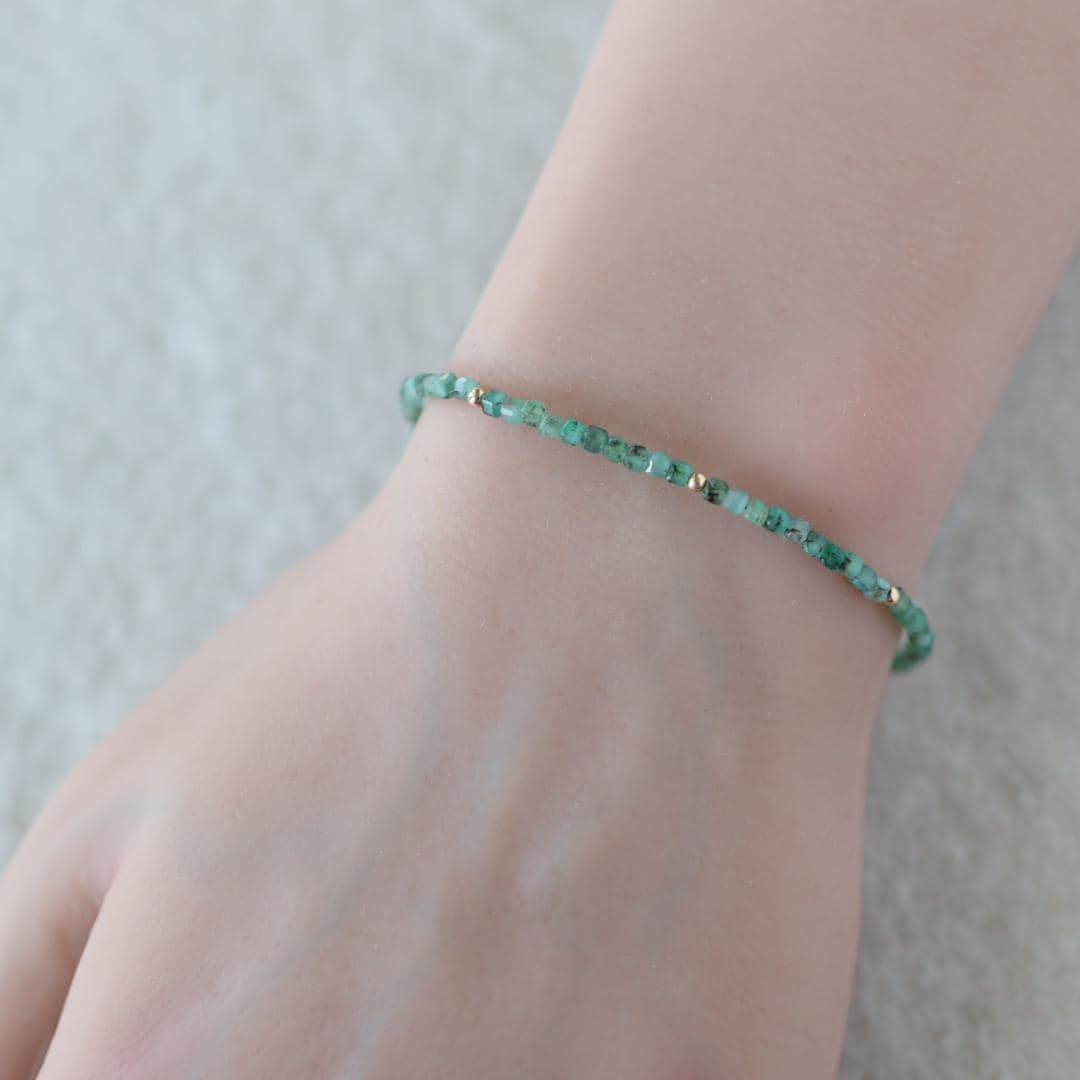 Tiny Emerald Bracelet Dainty Gemstone Cube Beaded Jewelry Green Crystal Bracelet Minimalist May Birthstone Birthday Gift 20th Anniversary