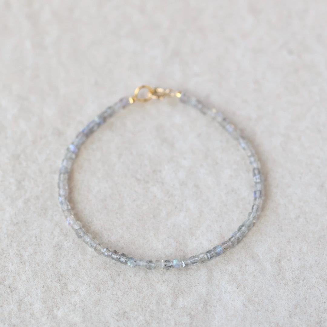 Tiny Labradorite Bracelet Dainty Gemstone Beaded Bracelet Gray Crystal Blue Flash Healing Bracelet Protection Birthday Gift Daughter Niece
