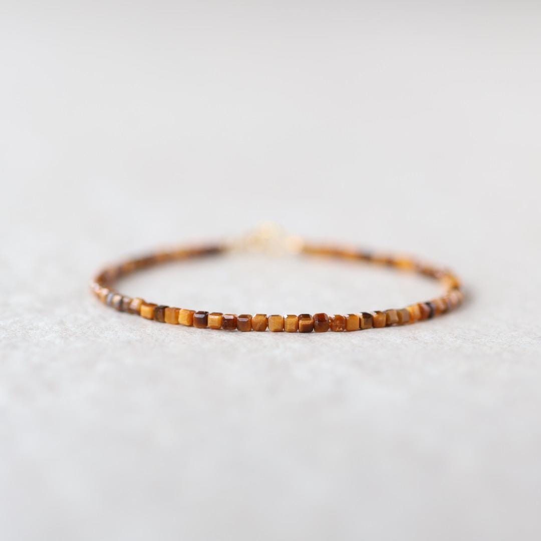 Tiny Tiger Eye Bracelet Dainty Gemstone Beaded Bracelet Healing Crystal Jewelry Minimalist Protection Mom Birthday Gift Wife Daughter Niece