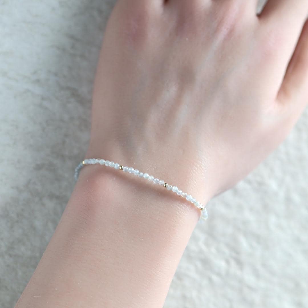 Tiny Montana Sapphire Bracelet Dainty Beaded Bracelet September Birthstone Sparkly Bracelet Cute Minimalist Jewelry Gift for Women Daughter