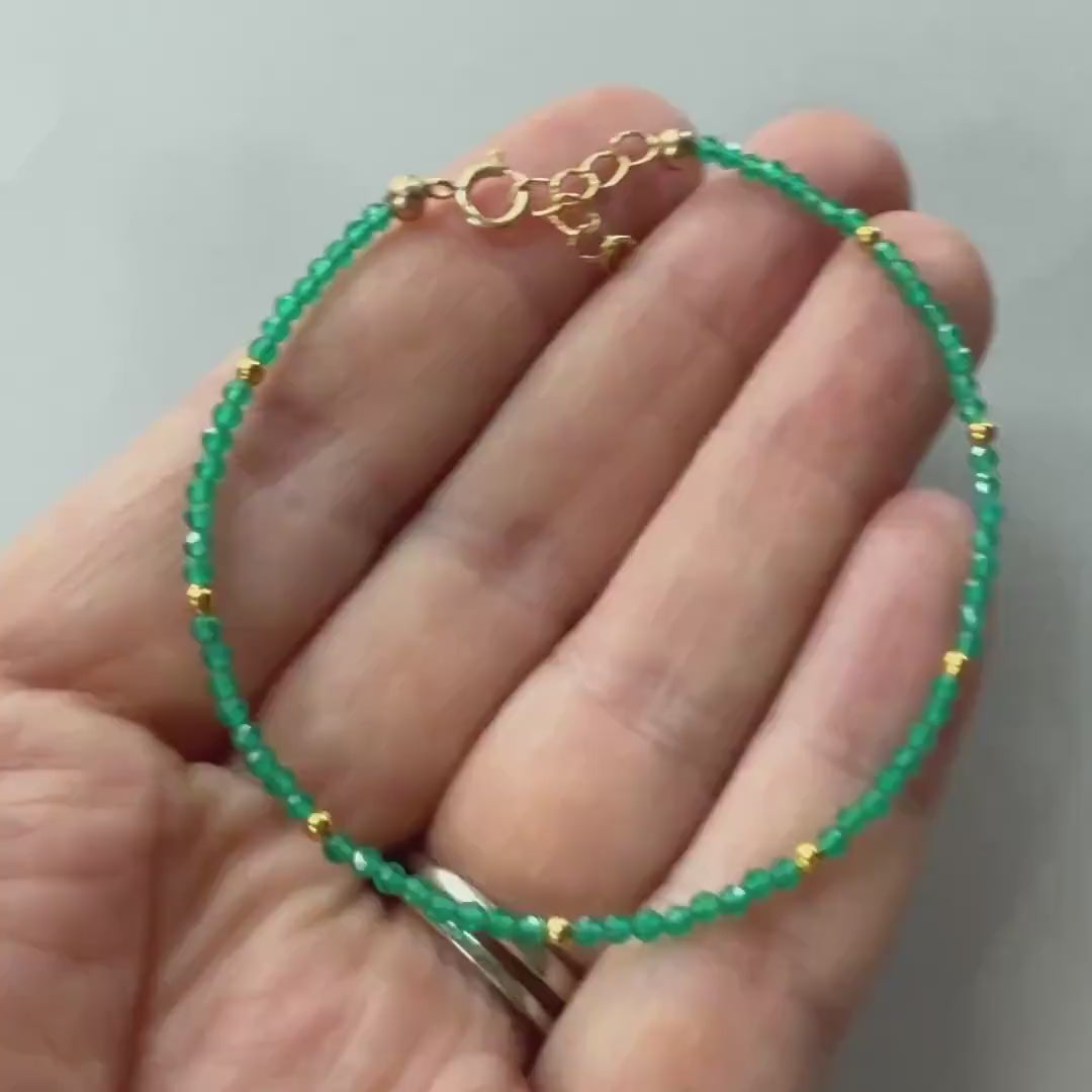 Tiny Green Agate Bracelet Dainty Green Onyx Minimalist Jewelry Crystal Energy Protection bracelet Healing Gemstone Birthday Gift for