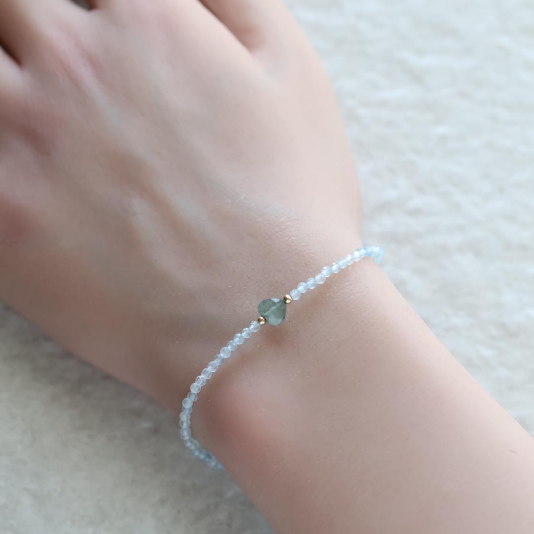 Tiny Moss Aquamarine Bracelet Dainty Heart Gemstone Beaded Bracelet Blue Crystal Minimalist Jewelry March Birthstone Birthday Gift for Women