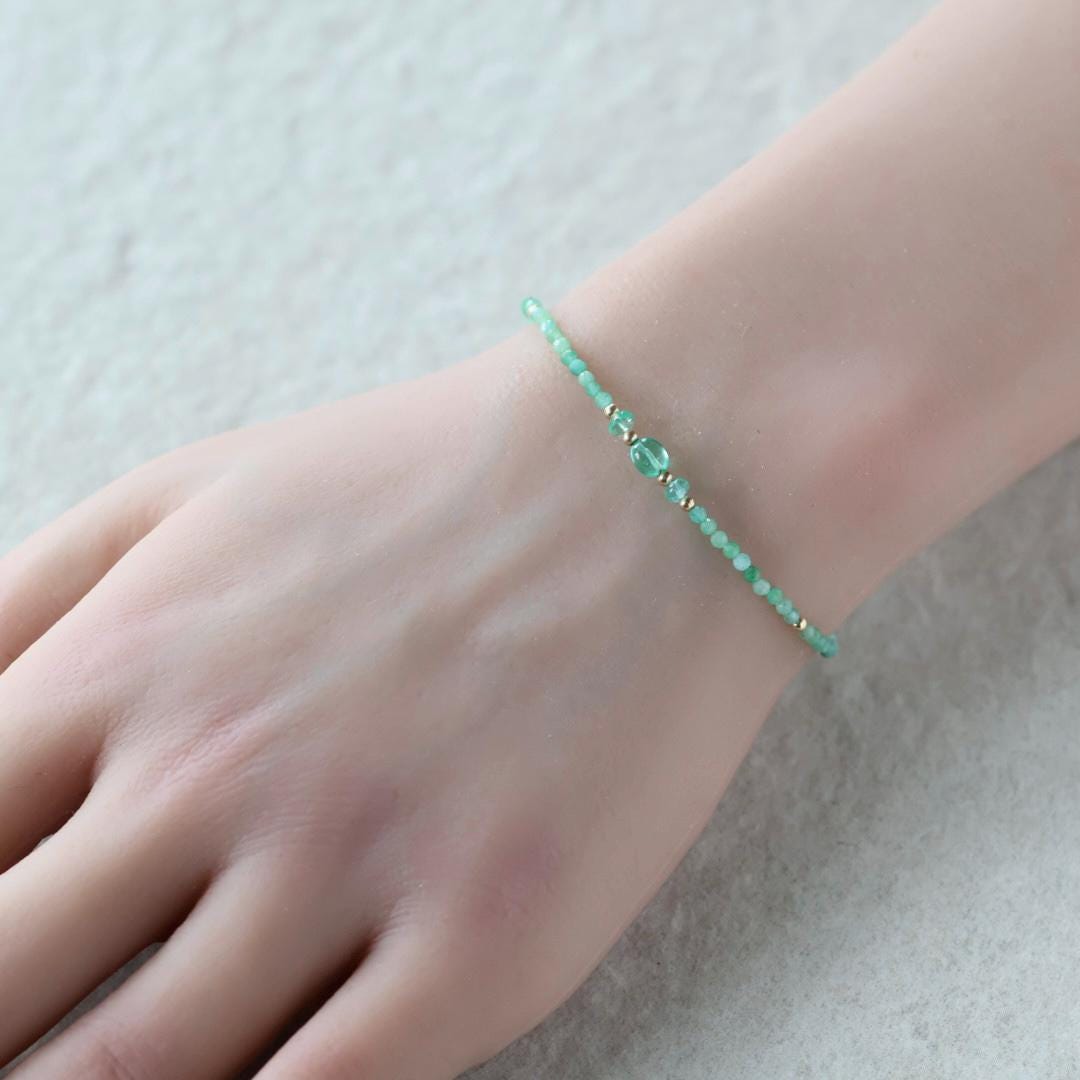 Tiny Colombian Emerald Bracelet Dainty Gemstone Beaded Jewelry Green Crystal Bracelet Minimalist May Birthstone Birthday Gift for Women