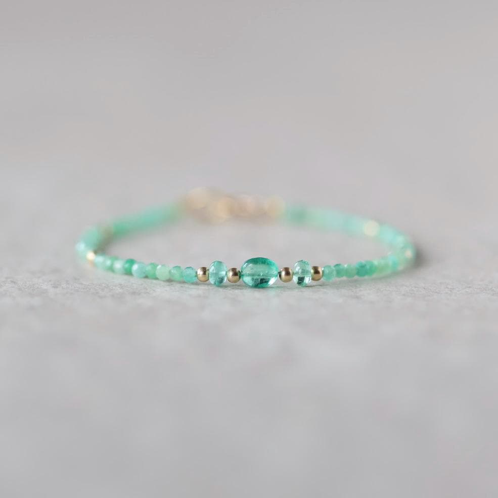 Tiny Colombian Emerald Bracelet Dainty Gemstone Beaded Jewelry Green Crystal Bracelet Minimalist May Birthstone Birthday Gift for Women