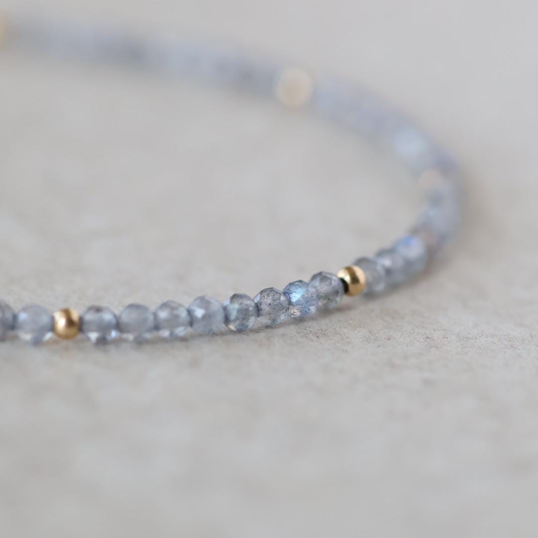 Tiny Labradorite Bracelet Dainty Gemstone Beaded Bracelet Gray Crystal Blue Flash Healing Bracelet Protection Birthday Gift Daughter Niece