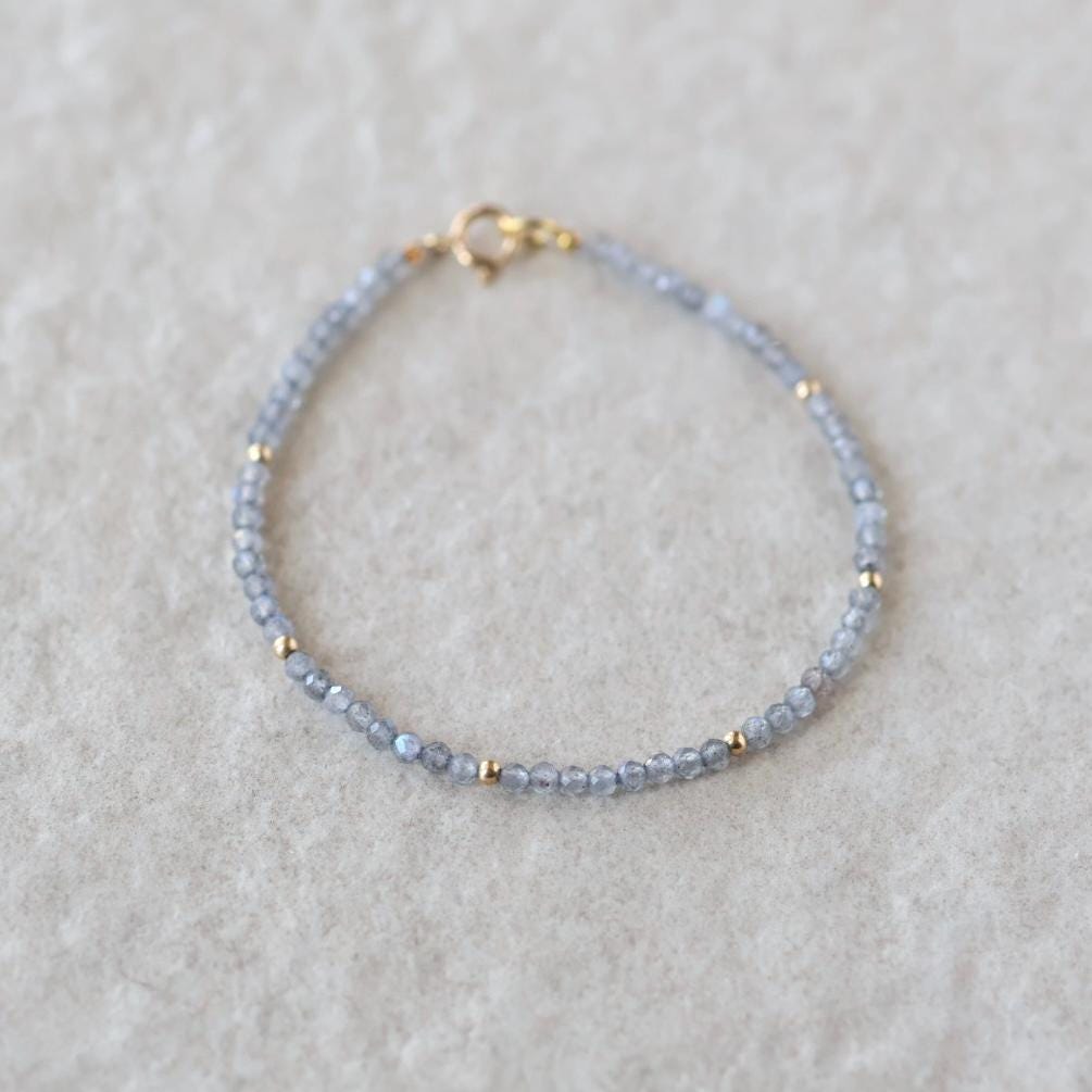 Tiny Labradorite Bracelet Dainty Gemstone Beaded Bracelet Gray Crystal Blue Flash Healing Bracelet Protection Birthday Gift Daughter Niece