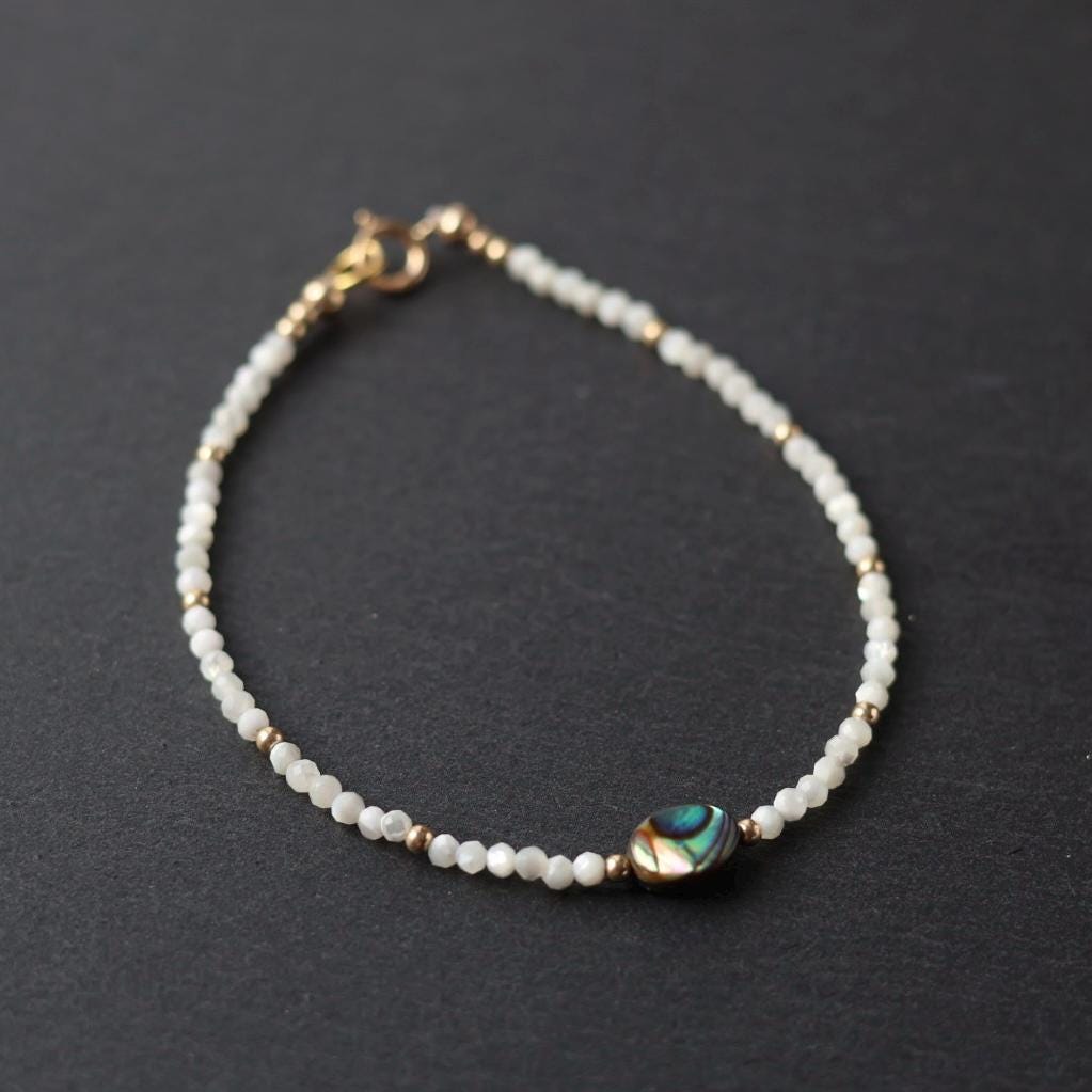 Tiny Mother of Pearl Bracelet Shell Dainty Gold Filled Beaded Bracelet Minimalist Jewelry June Birthstone Birthday Gift for Bridemaid