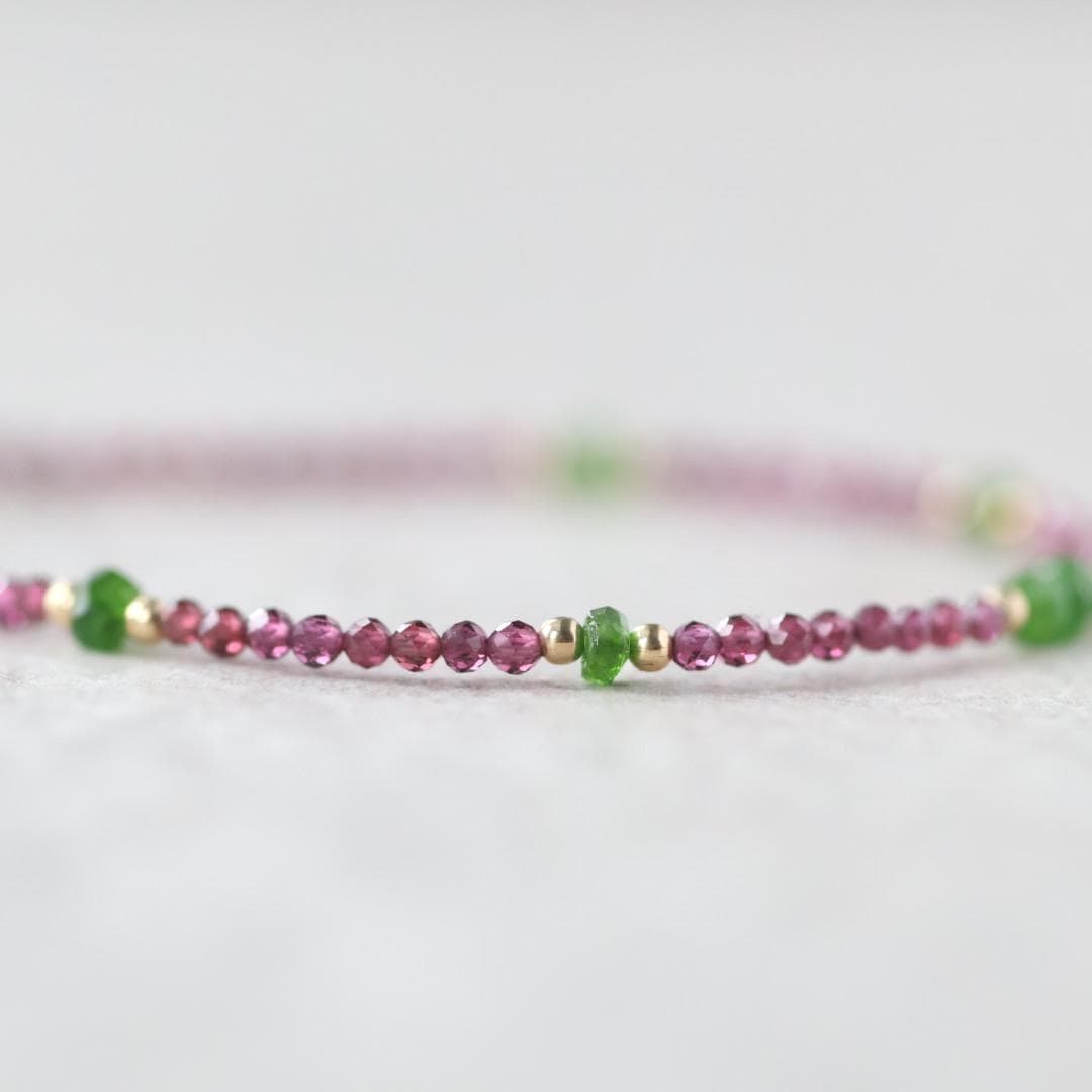 Tiny Rhodolite Garnet Bracelet Dainty Diopside Purple Garnet Stacking Gemstone Beaded Crystal Jewelry Minimalist January Birthstone Gift
