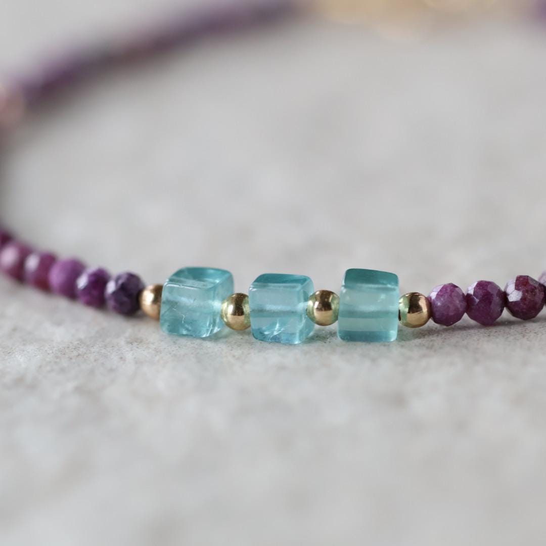 Tiny Apatite Bracelet Stichtite Dainty Gemstone Beaded Bracelet Purple Crystal Jewelry Minimalist Stacking Birthday Gift Daughter Niece
