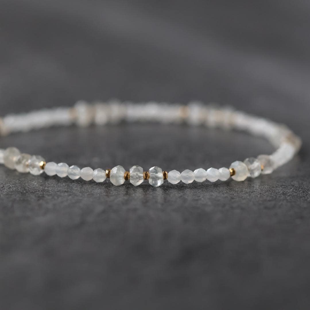 Ceylon Moonstone Bracelet Dainty White Gemstone Beaded Bracelet Minimalist June Birthstone Sparkly Jewelry Gift for Women Bridesmaid Wife